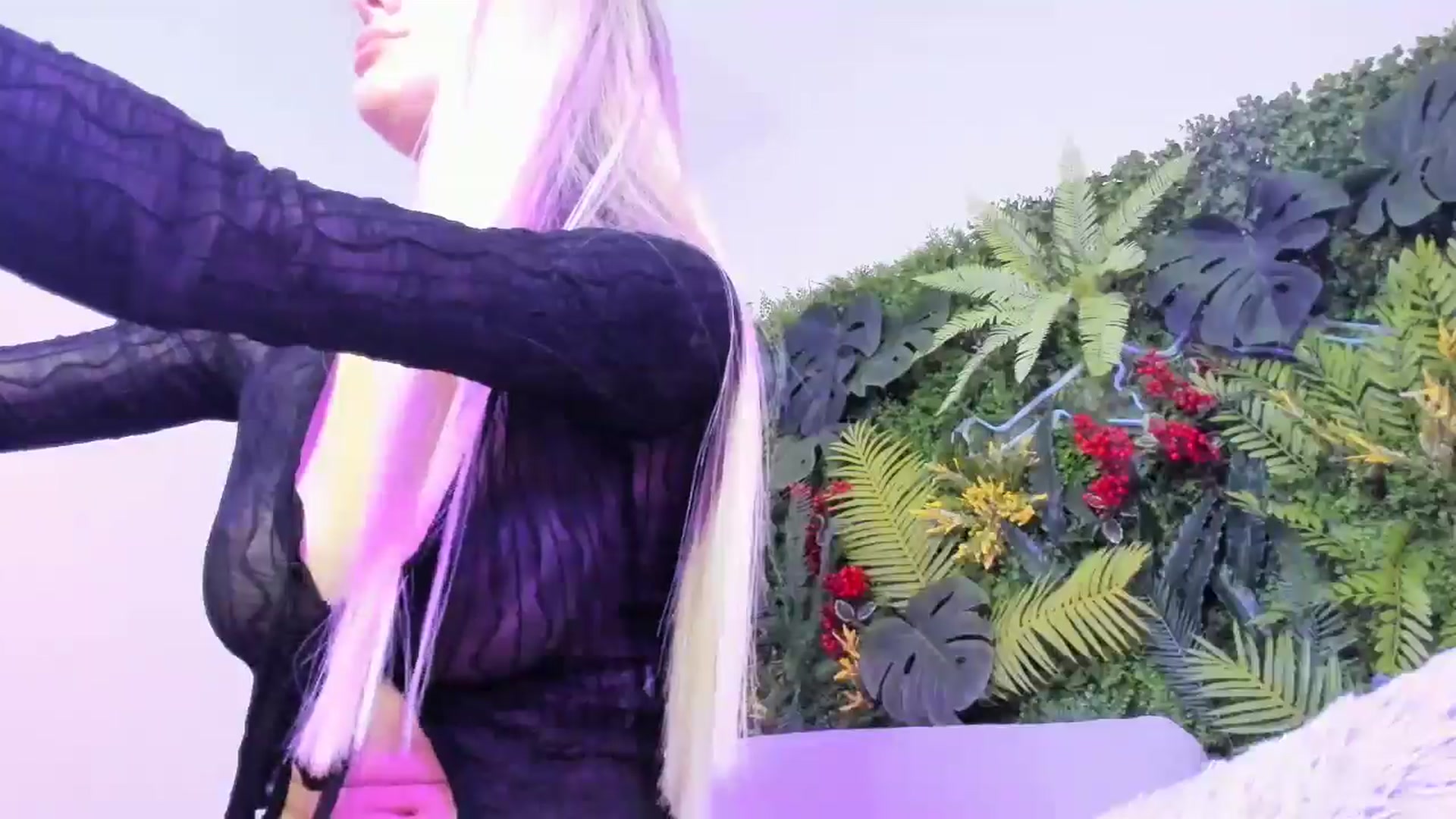 Gallery image thumbnail from Horny_Blond's myfreecams stream on, 12/06/2025, 14:19 image 12 of 20