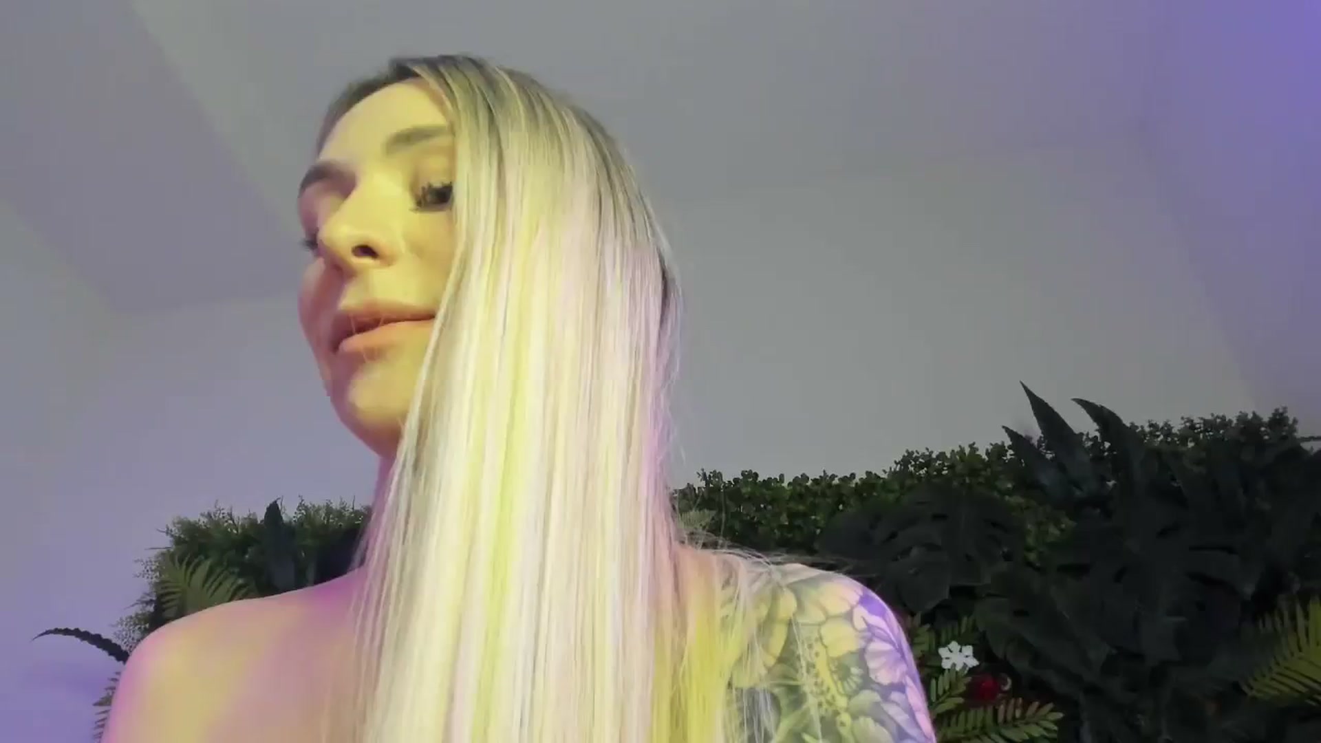 Gallery image thumbnail from Horny_Blond's myfreecams stream on, 12/06/2025, 15:01 image 15 of 20