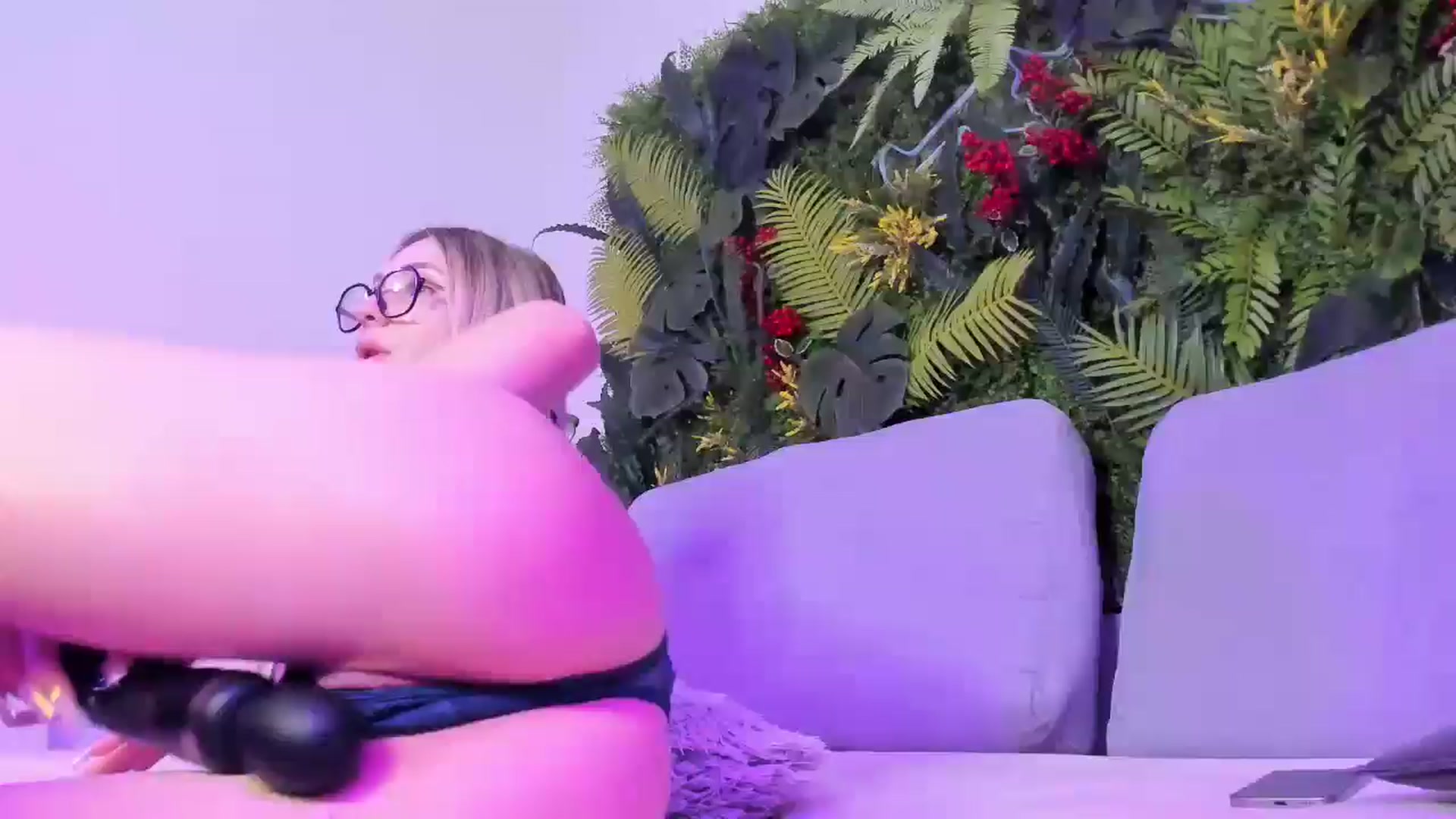 Gallery image thumbnail from Horny_Blond's myfreecams stream on, 12/07/2025, 13:12 image 5 of 20