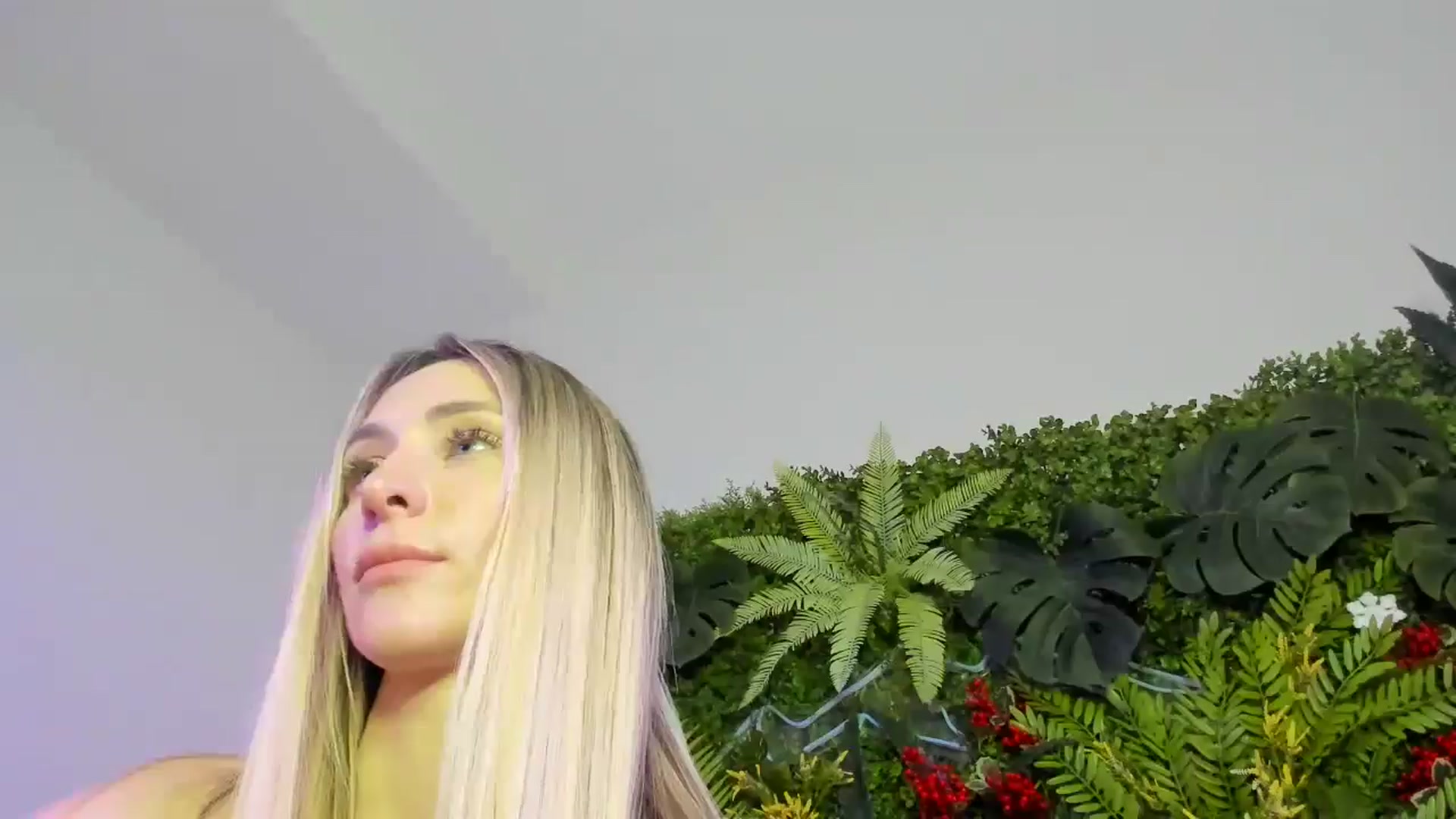 Gallery image thumbnail from Horny_Blond's myfreecams stream on, 12/12/2025, 12:10 image 8 of 20