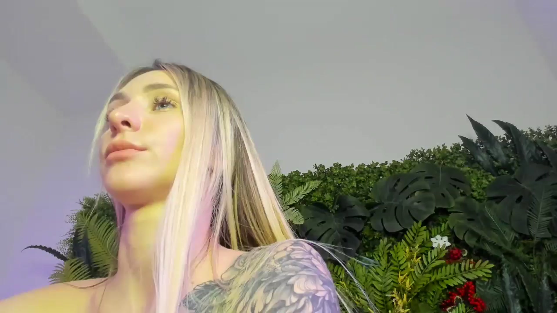 Gallery image thumbnail from Horny_Blond's myfreecams stream on, 12/12/2025, 12:10 image 12 of 20
