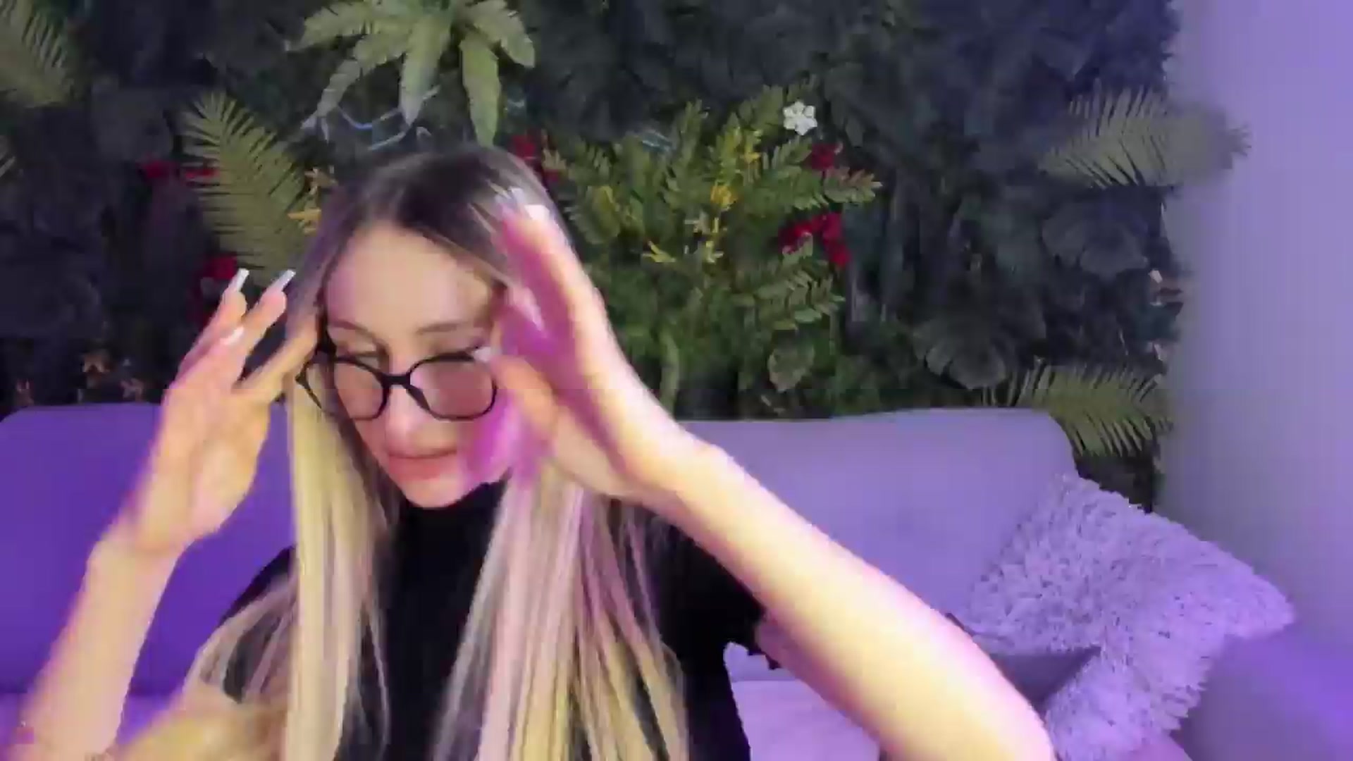 Gallery image thumbnail from Horny_Blond's myfreecams stream on, 12/13/2025, 09:58 image 13 of 20