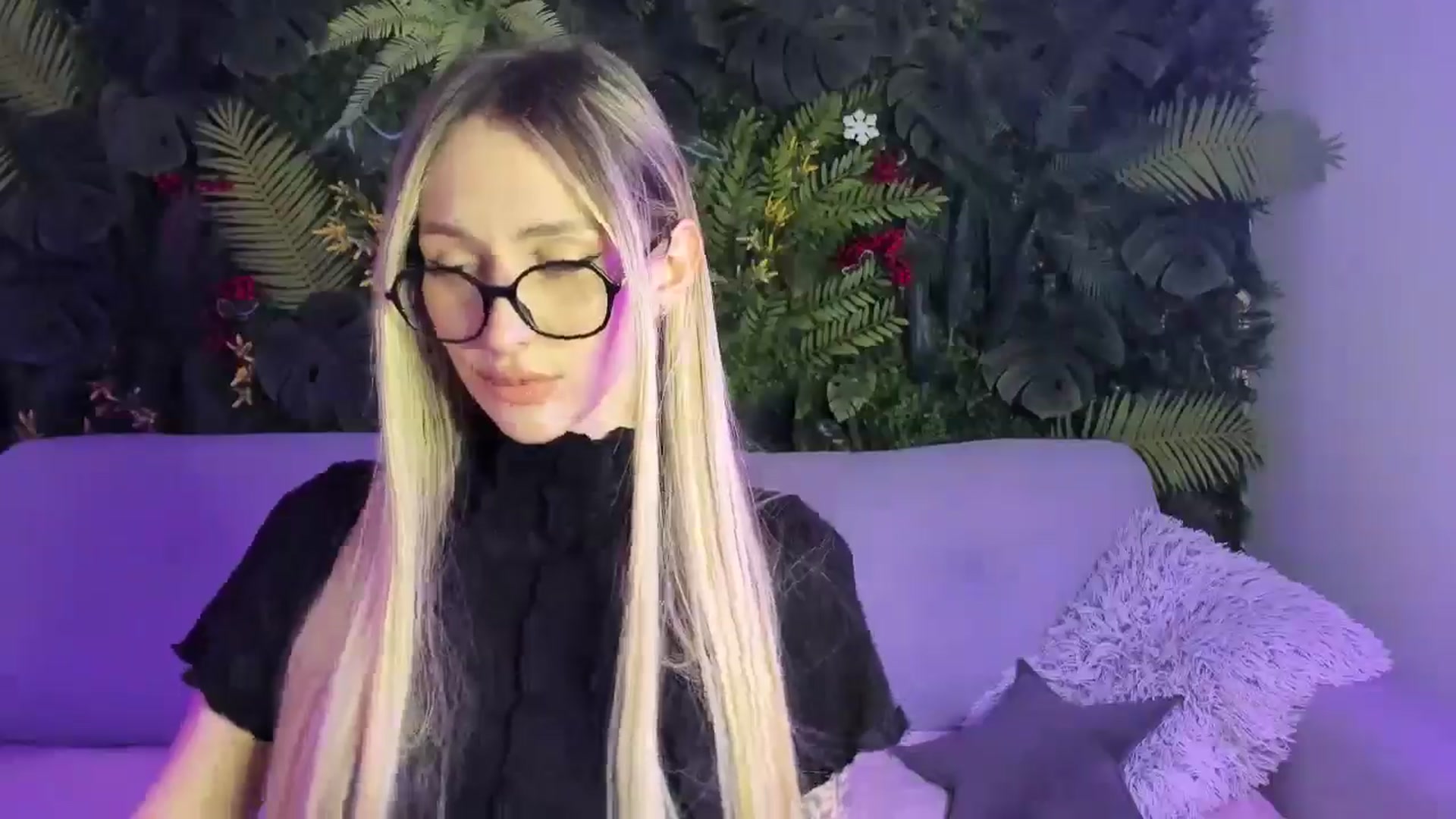 Gallery image thumbnail from Horny_Blond's myfreecams stream on, 12/13/2025, 09:58 image 11 of 20