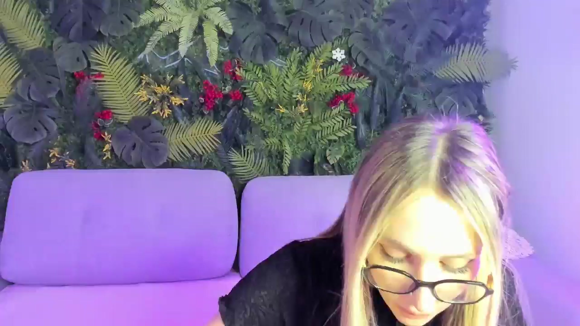 Gallery image thumbnail from Horny_Blond's myfreecams stream on, 12/13/2025, 09:58 image 20 of 20