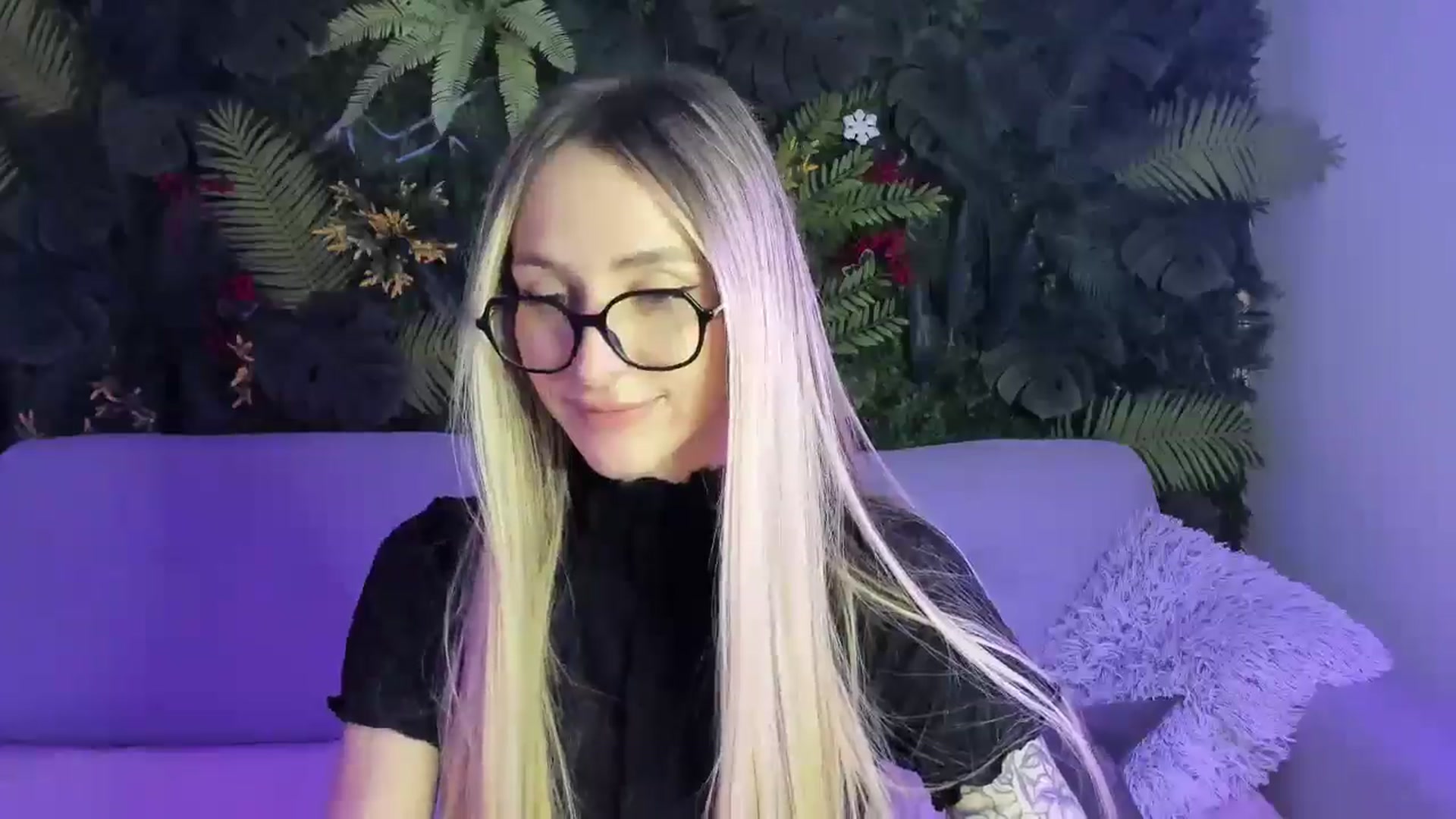 Gallery image thumbnail from Horny_Blond's myfreecams stream on, 12/13/2025, 09:58 image 2 of 20