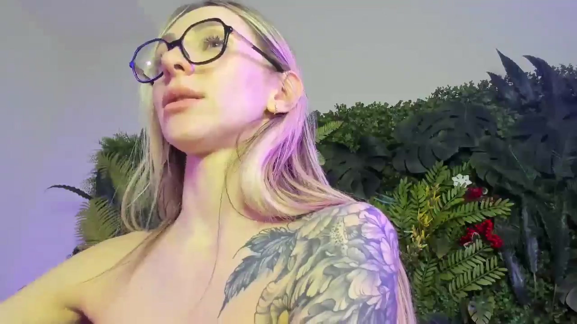 Gallery image thumbnail from Horny_Blond's myfreecams stream on, 12/14/2025, 11:14 image 3 of 20