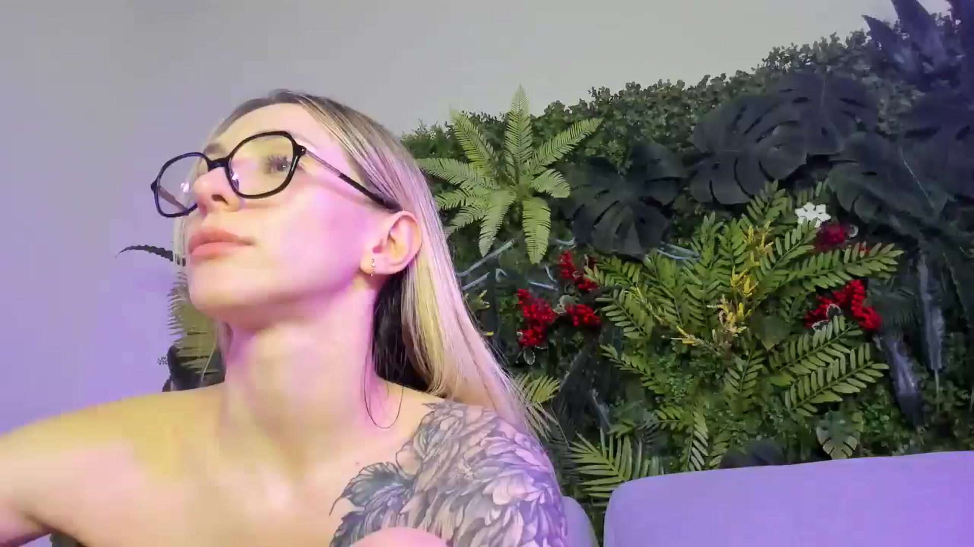 Gallery image thumbnail from Horny_Blond's myfreecams stream on, 12/14/2025, 14:39 image 1 of 20