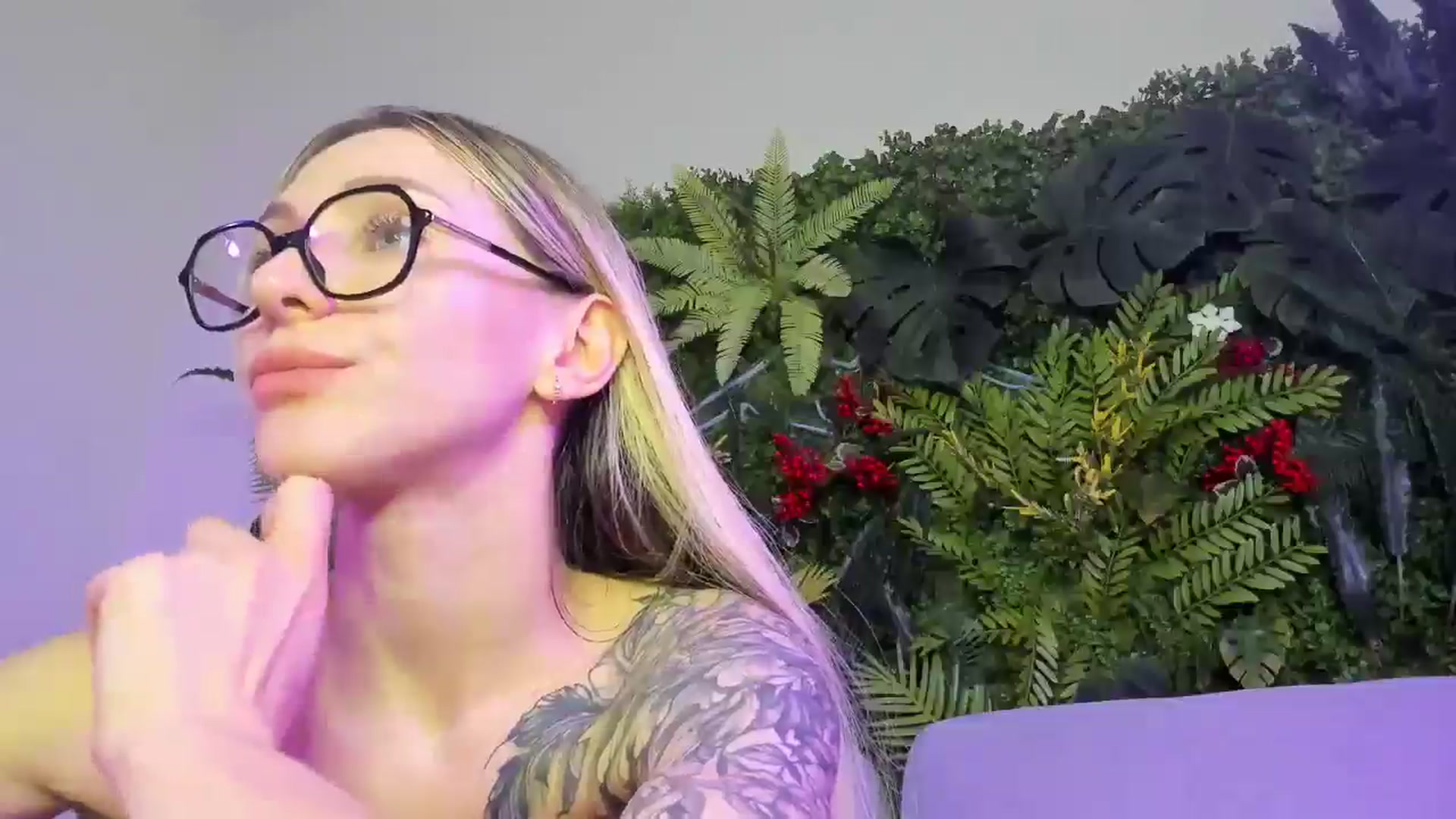 Gallery image thumbnail from Horny_Blond's myfreecams stream on, 12/14/2025, 14:39 image 7 of 20