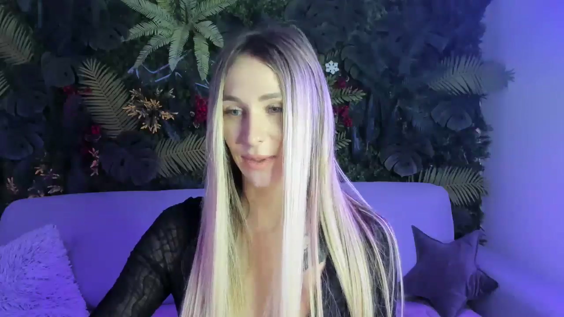 Gallery image thumbnail from Horny_Blond's myfreecams stream on, 12/19/2025, 09:23 image 19 of 20