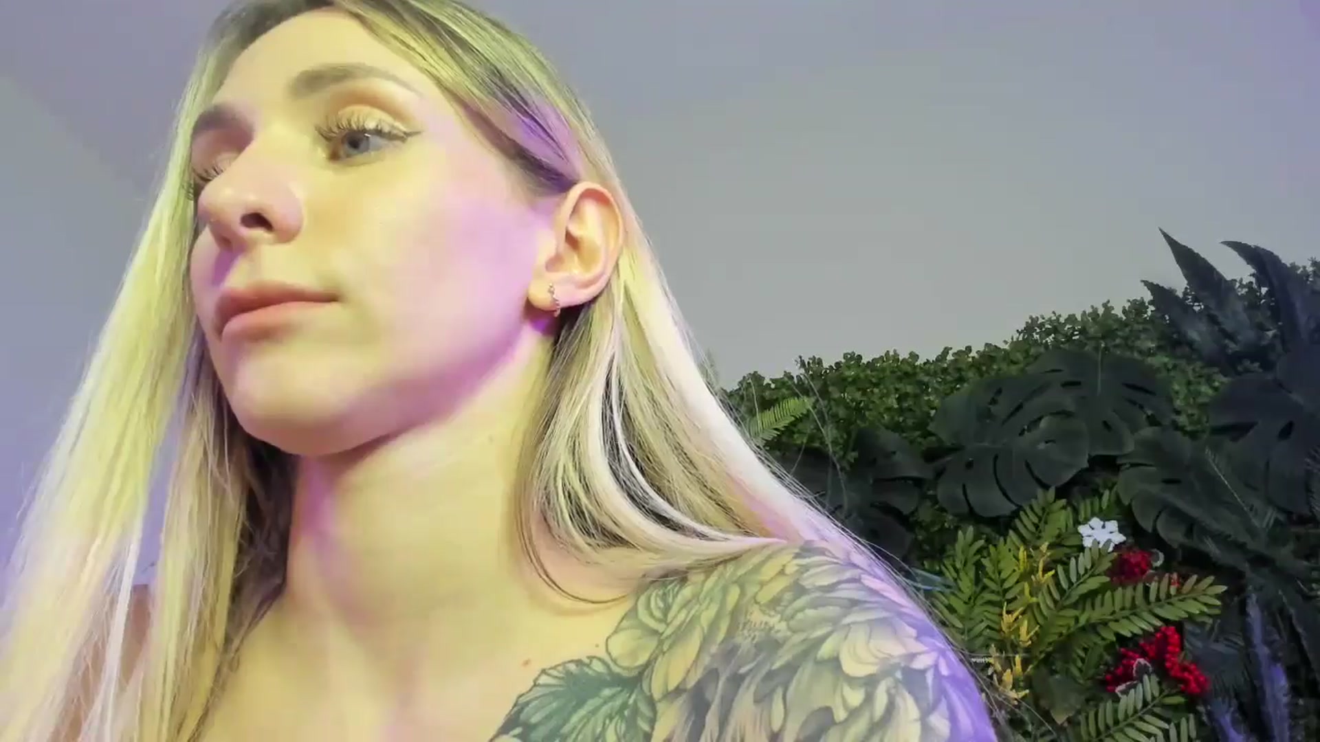 Gallery image thumbnail from Horny_Blond's myfreecams stream on, 12/20/2025, 14:58 image 6 of 20