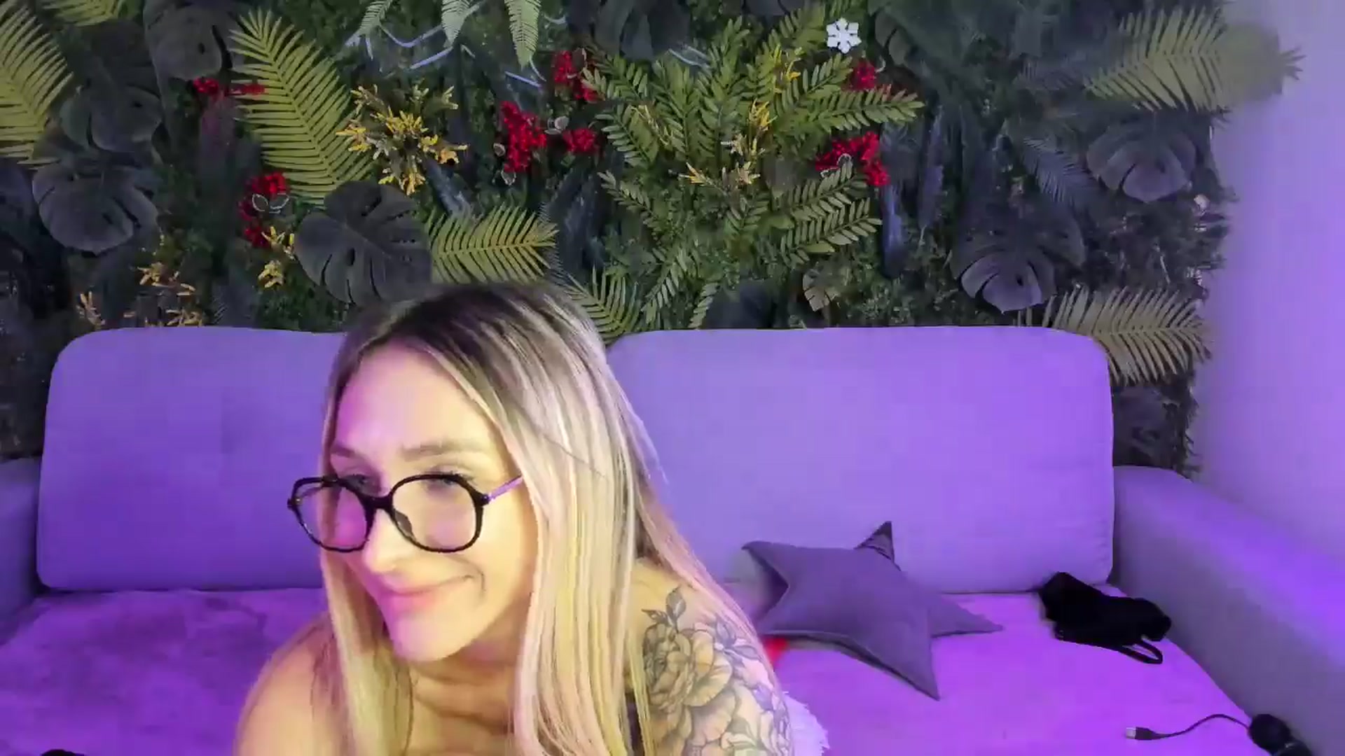 Gallery image thumbnail from Horny_Blond's myfreecams stream on, 12/22/2025, 13:29 image 7 of 20