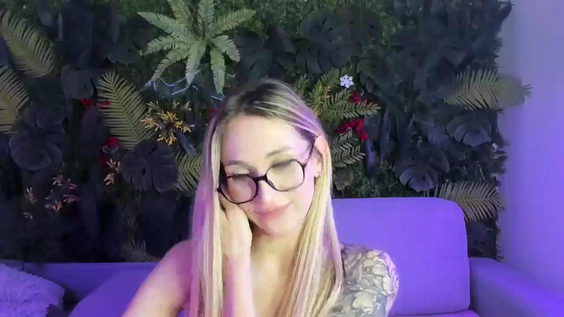 Gallery image thumbnail from Horny_Blond's myfreecams stream on, 12/26/2025, 10:35 image 2 of 20