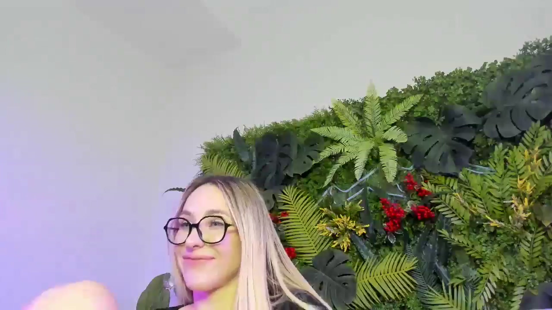 Gallery image thumbnail from Horny_Blond's myfreecams stream on, 12/26/2025, 11:55 image 16 of 20