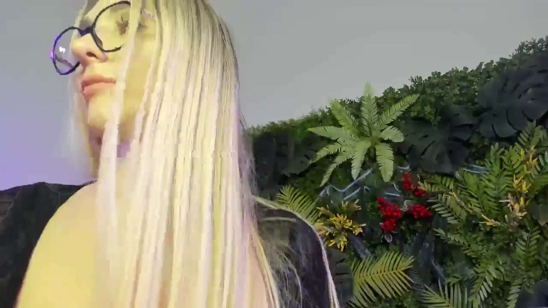 Gallery image thumbnail from Horny_Blond's myfreecams stream on, 12/26/2025, 11:55 image 19 of 20