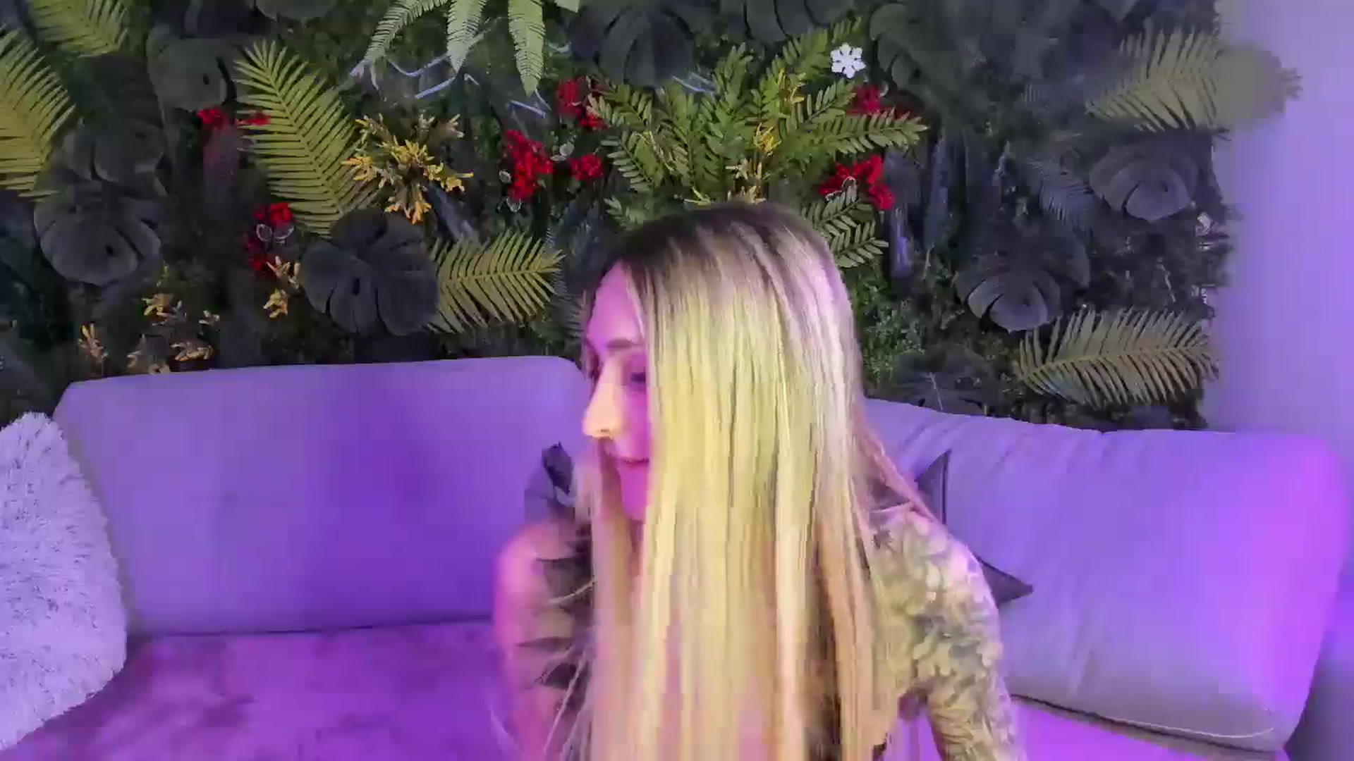 Gallery image thumbnail from Horny_Blond's myfreecams stream on, 12/28/2025, 11:37 image 8 of 20