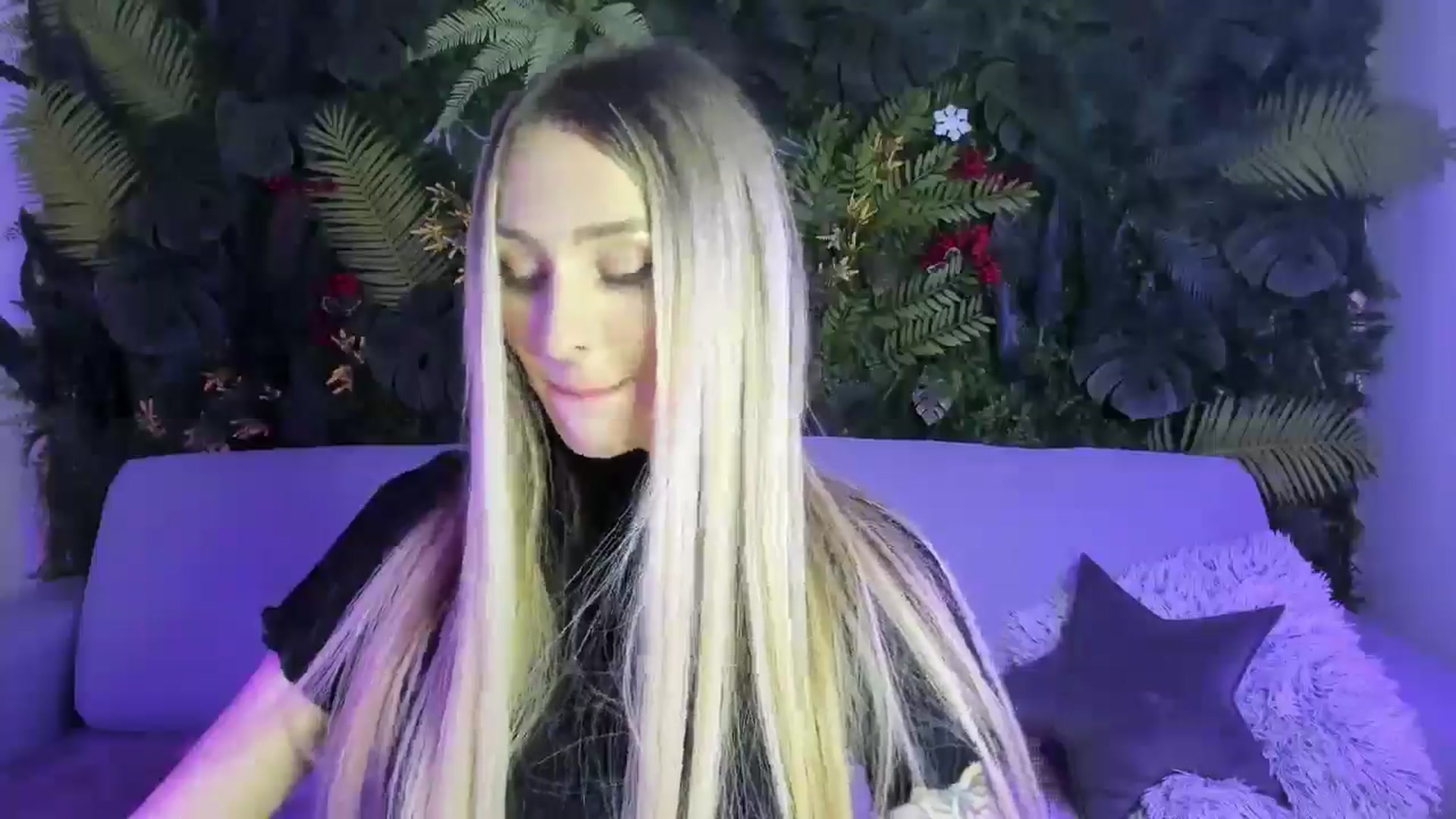 Gallery image thumbnail from Horny_Blond's myfreecams stream on, 01/05/2026, 09:25 image 10 of 20
