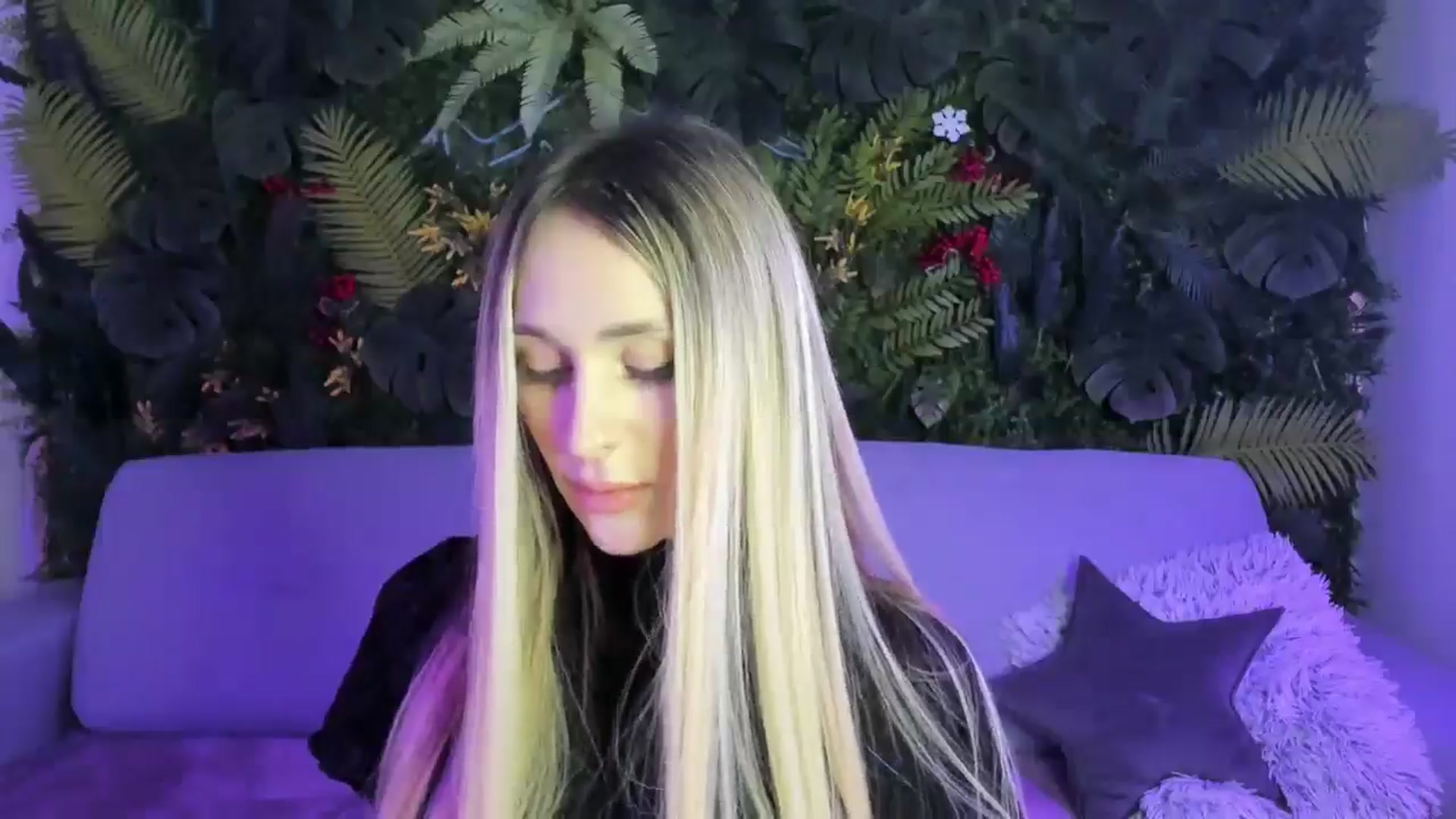 Gallery image thumbnail from Horny_Blond's myfreecams stream on, 01/05/2026, 09:25 image 17 of 20