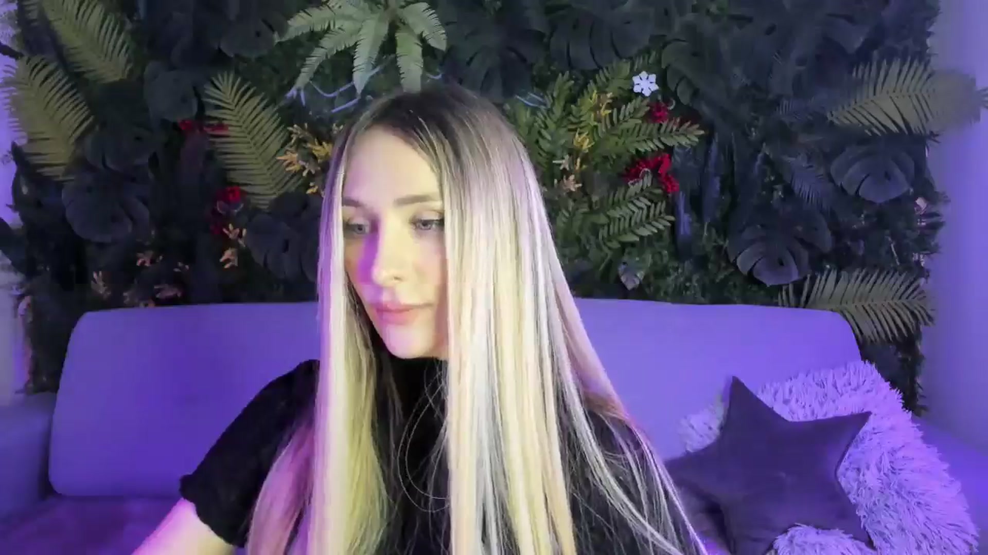 Gallery image thumbnail from Horny_Blond's myfreecams stream on, 01/05/2026, 09:25 image 16 of 20