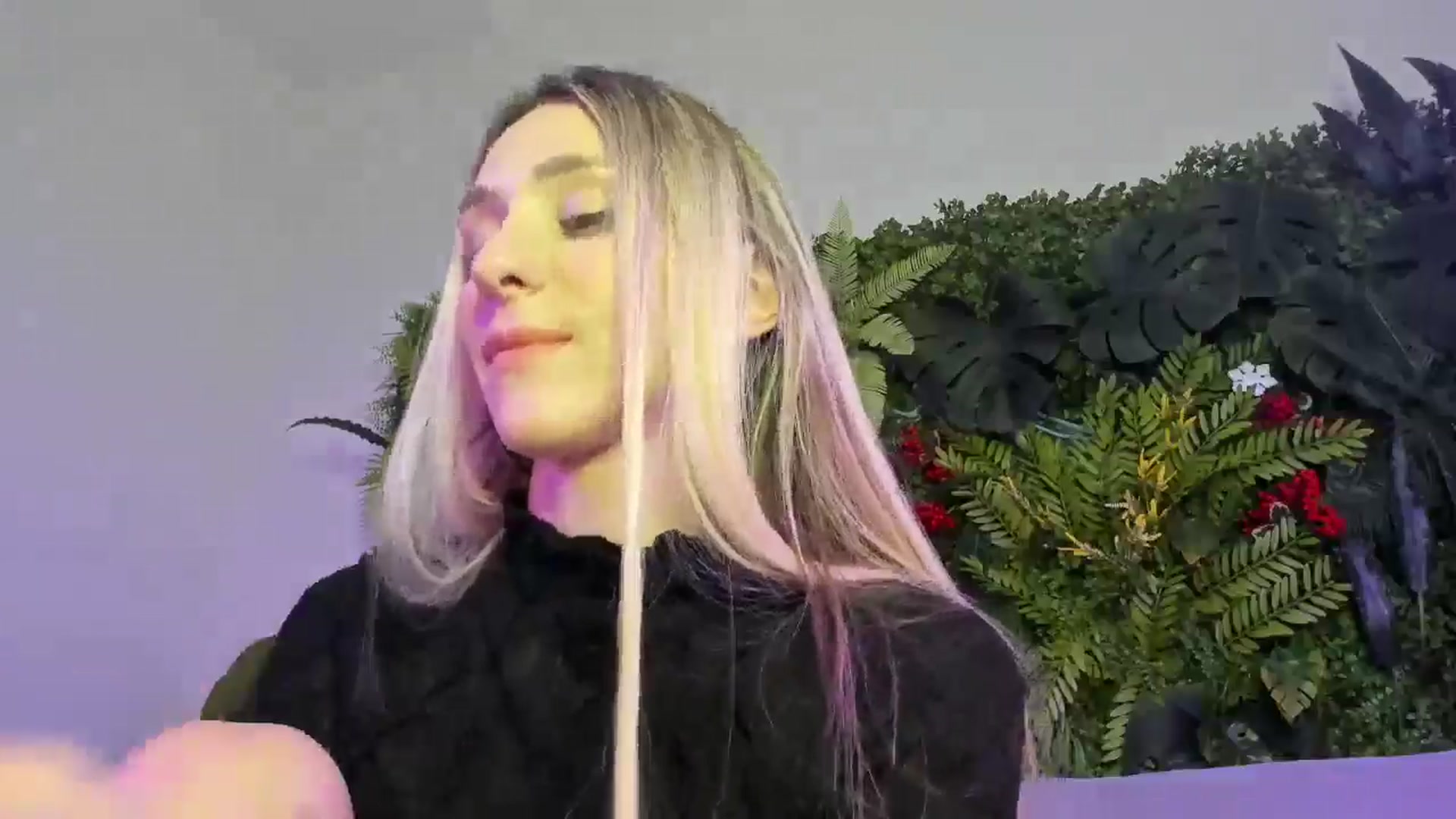 Gallery image thumbnail from Horny_Blond's myfreecams stream on, 01/05/2026, 13:33 image 16 of 20