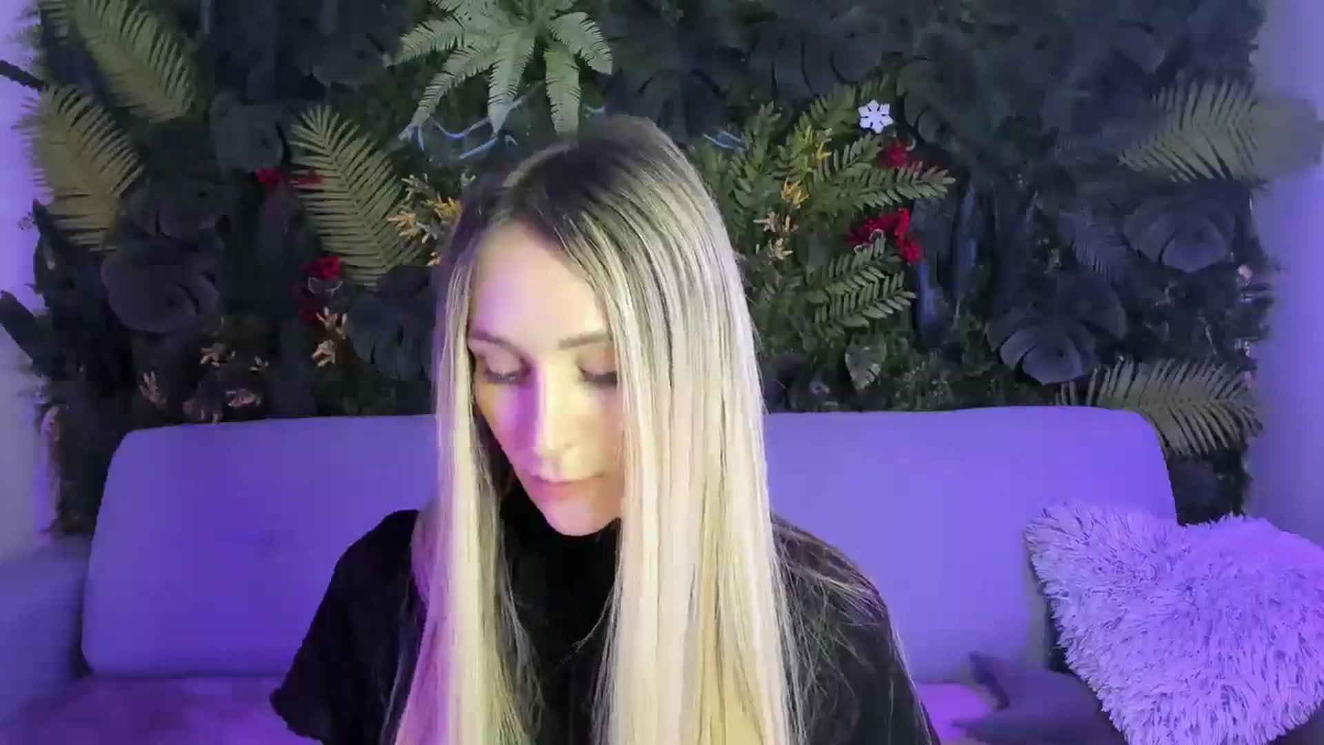 Gallery image thumbnail from Horny_Blond's myfreecams stream on, 01/05/2026, 14:07 image 19 of 20