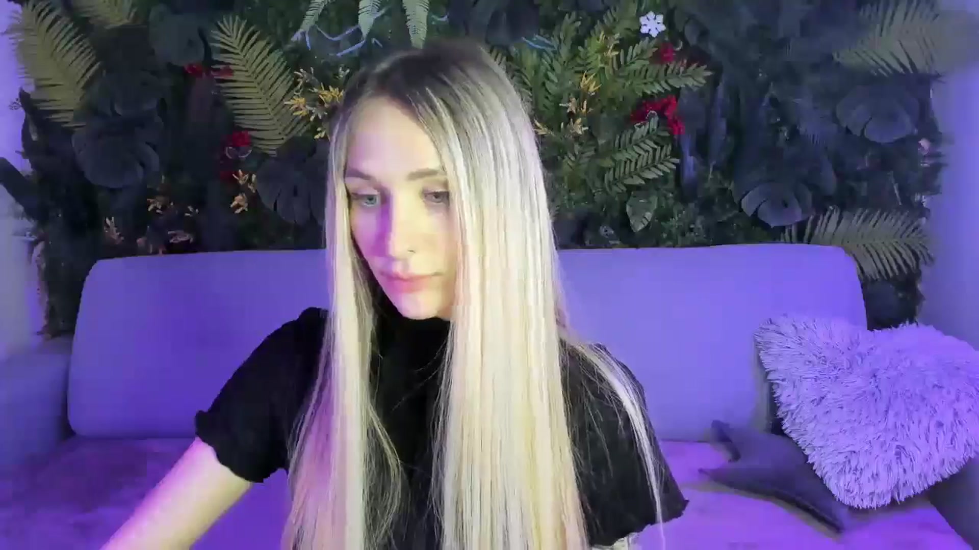 Gallery image thumbnail from Horny_Blond's myfreecams stream on, 01/05/2026, 14:07 image 4 of 20