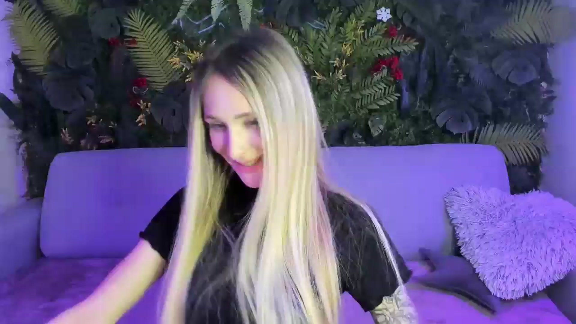 Gallery image thumbnail from Horny_Blond's myfreecams stream on, 01/05/2026, 14:07 image 3 of 20