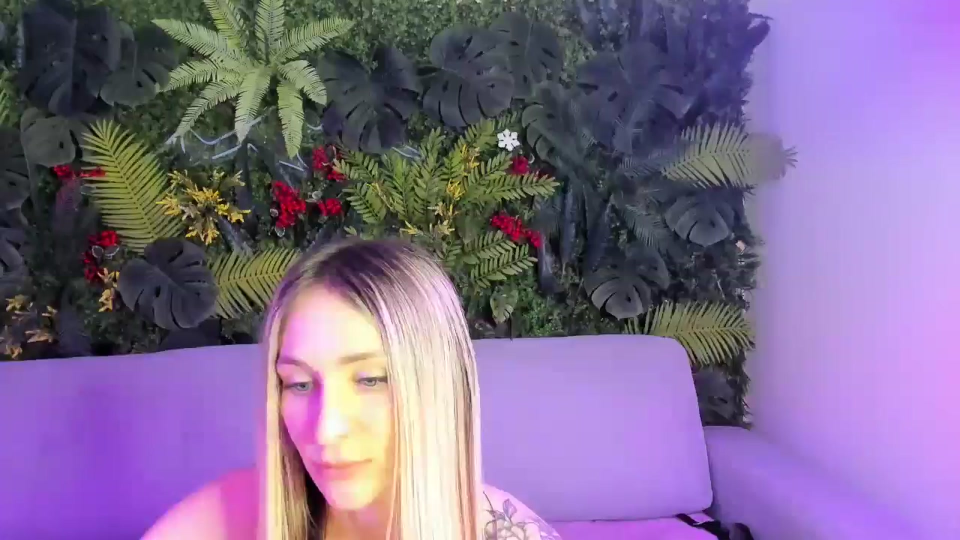 Gallery image thumbnail from Horny_Blond's myfreecams stream on, 01/09/2026, 14:27 image 13 of 20