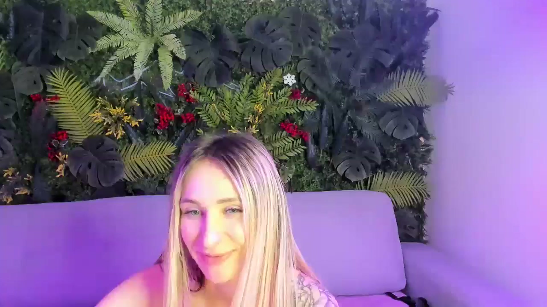 Gallery image thumbnail from Horny_Blond's myfreecams stream on, 01/09/2026, 14:27 image 10 of 20