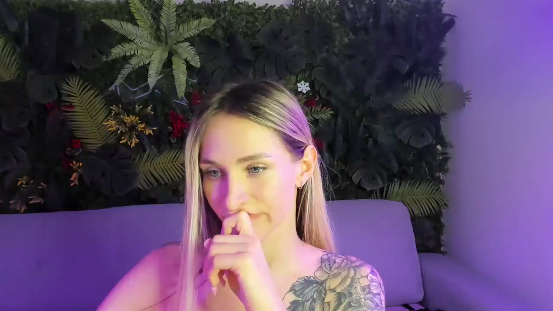 Gallery image thumbnail from Horny_Blond's myfreecams stream on, 01/09/2026, 14:27 image 3 of 20