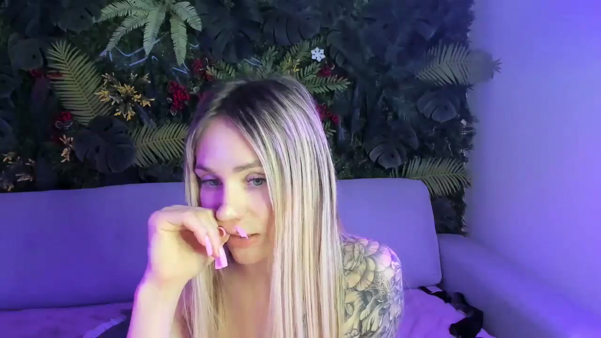 Gallery image thumbnail from Horny_Blond's myfreecams stream on, 01/09/2026, 14:27 image 9 of 20