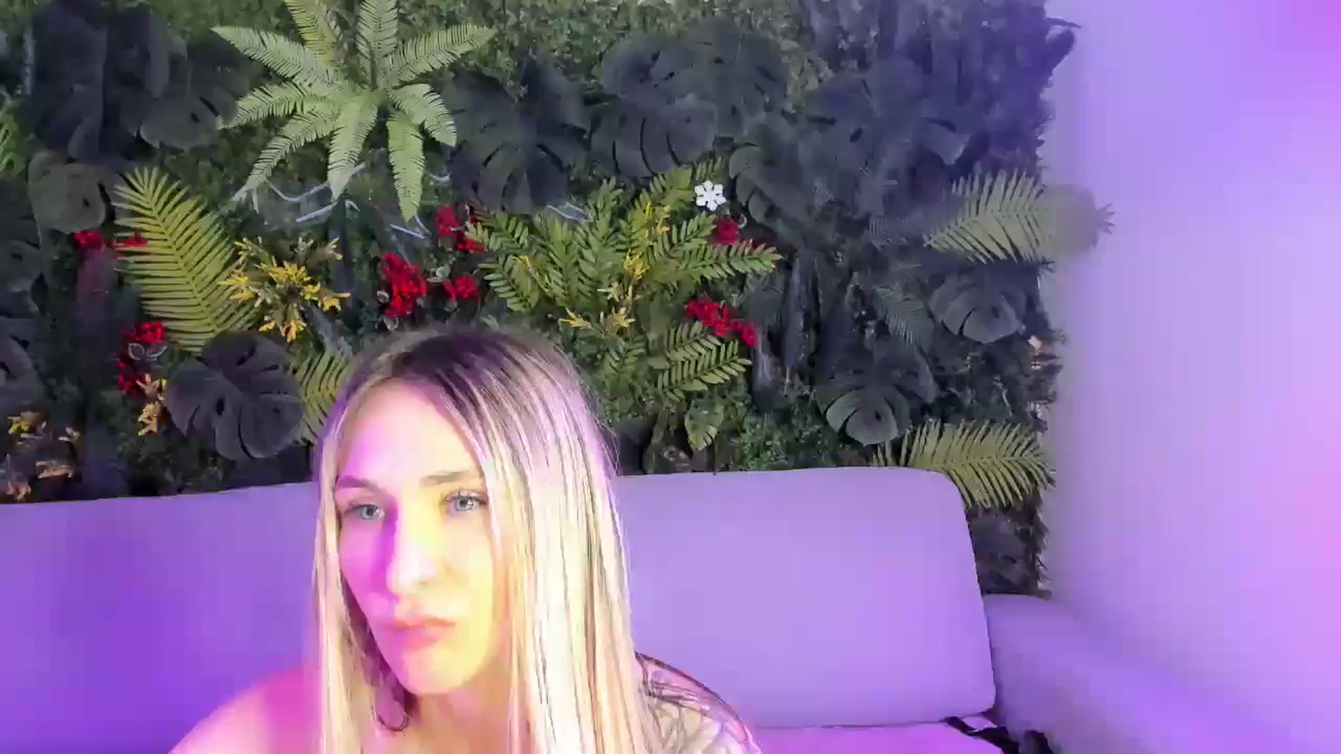 Gallery image thumbnail from Horny_Blond's myfreecams stream on, 01/09/2026, 14:27 image 11 of 20