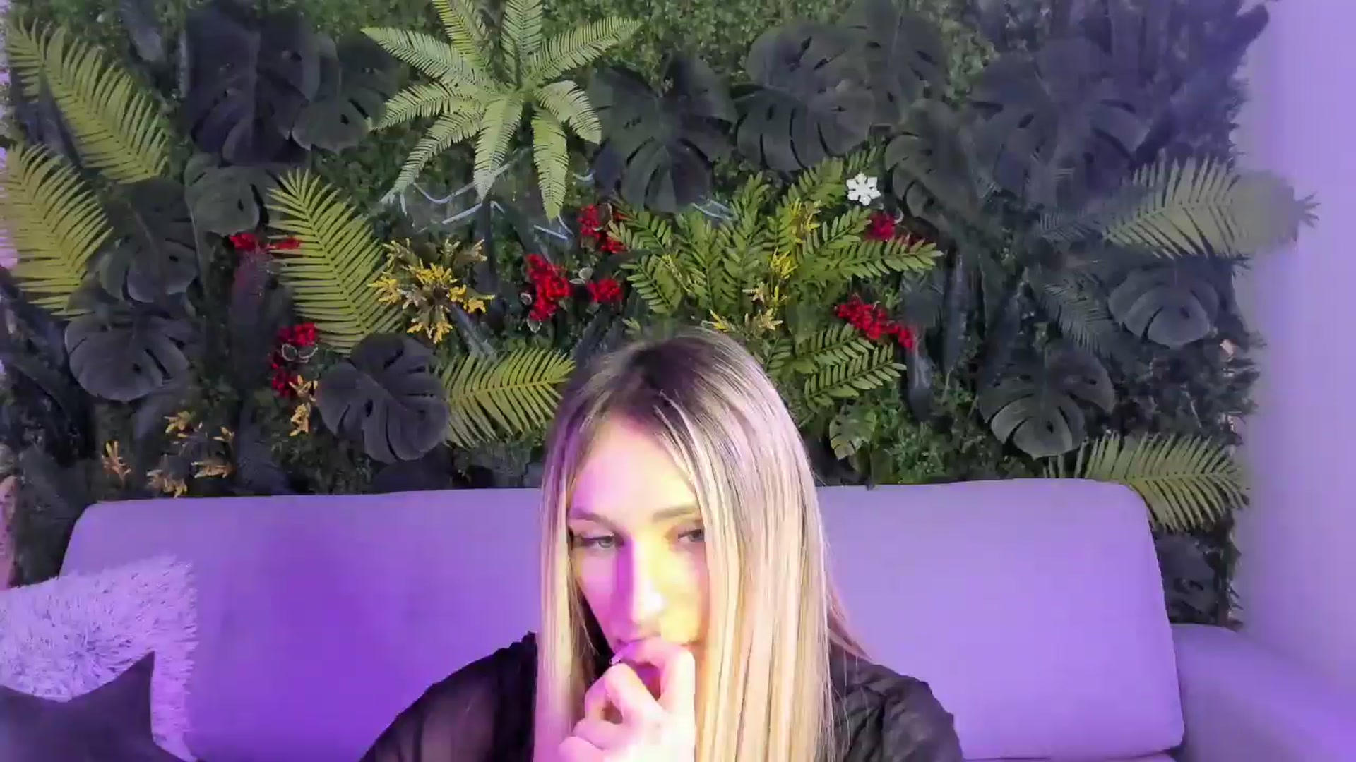 Gallery image thumbnail from Horny_Blond's myfreecams stream on, 01/10/2026, 12:42 image 8 of 20