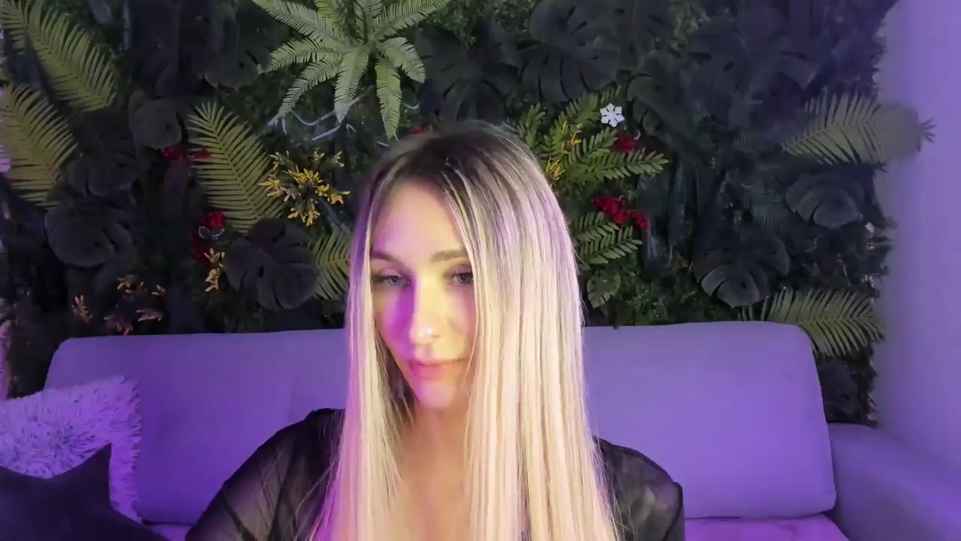 Gallery image thumbnail from Horny_Blond's myfreecams stream on, 01/10/2026, 12:42 image 16 of 20