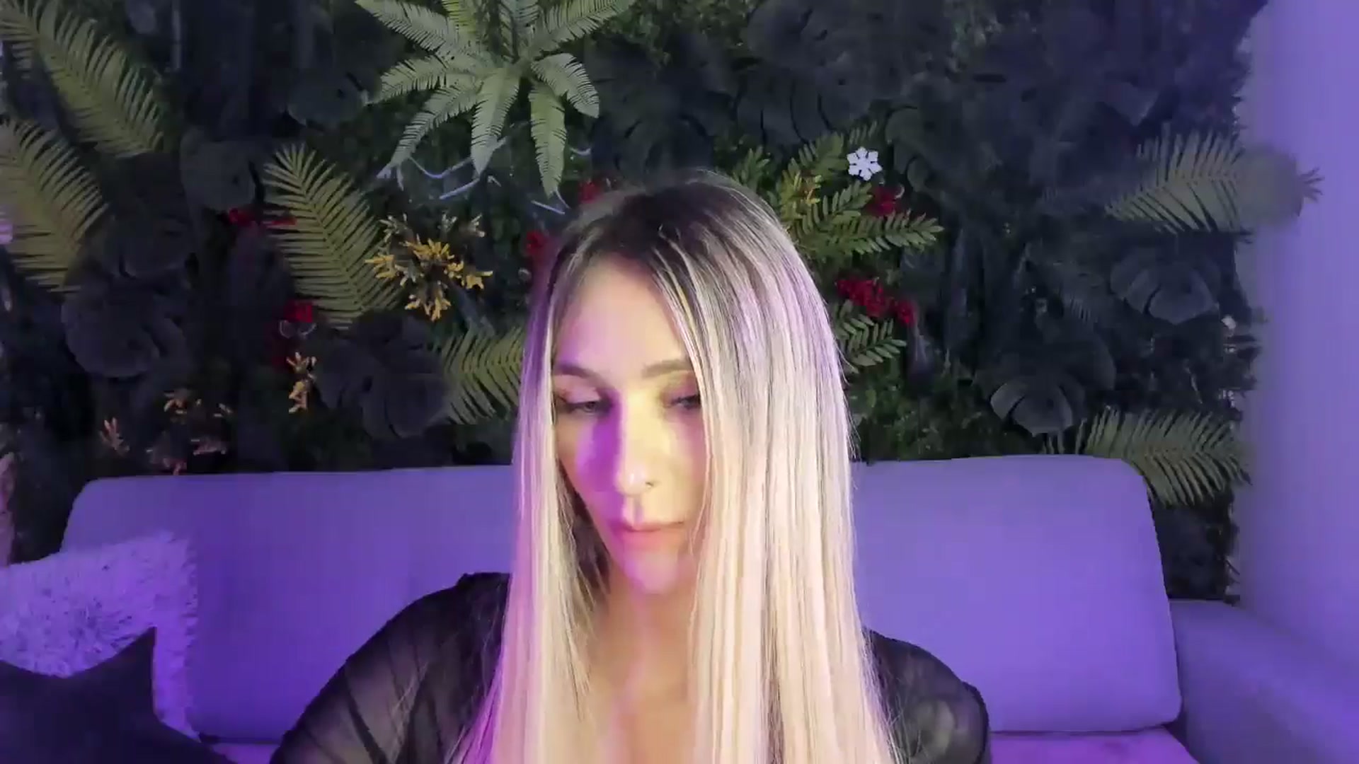 Gallery image thumbnail from Horny_Blond's myfreecams stream on, 01/10/2026, 12:42 image 17 of 20