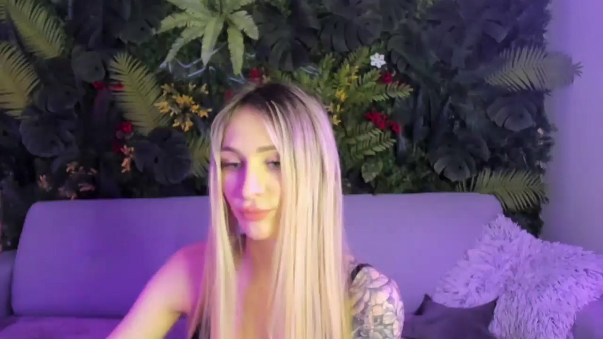 Gallery image thumbnail from Horny_Blond's myfreecams stream on, 01/11/2026, 10:13 image 1 of 20