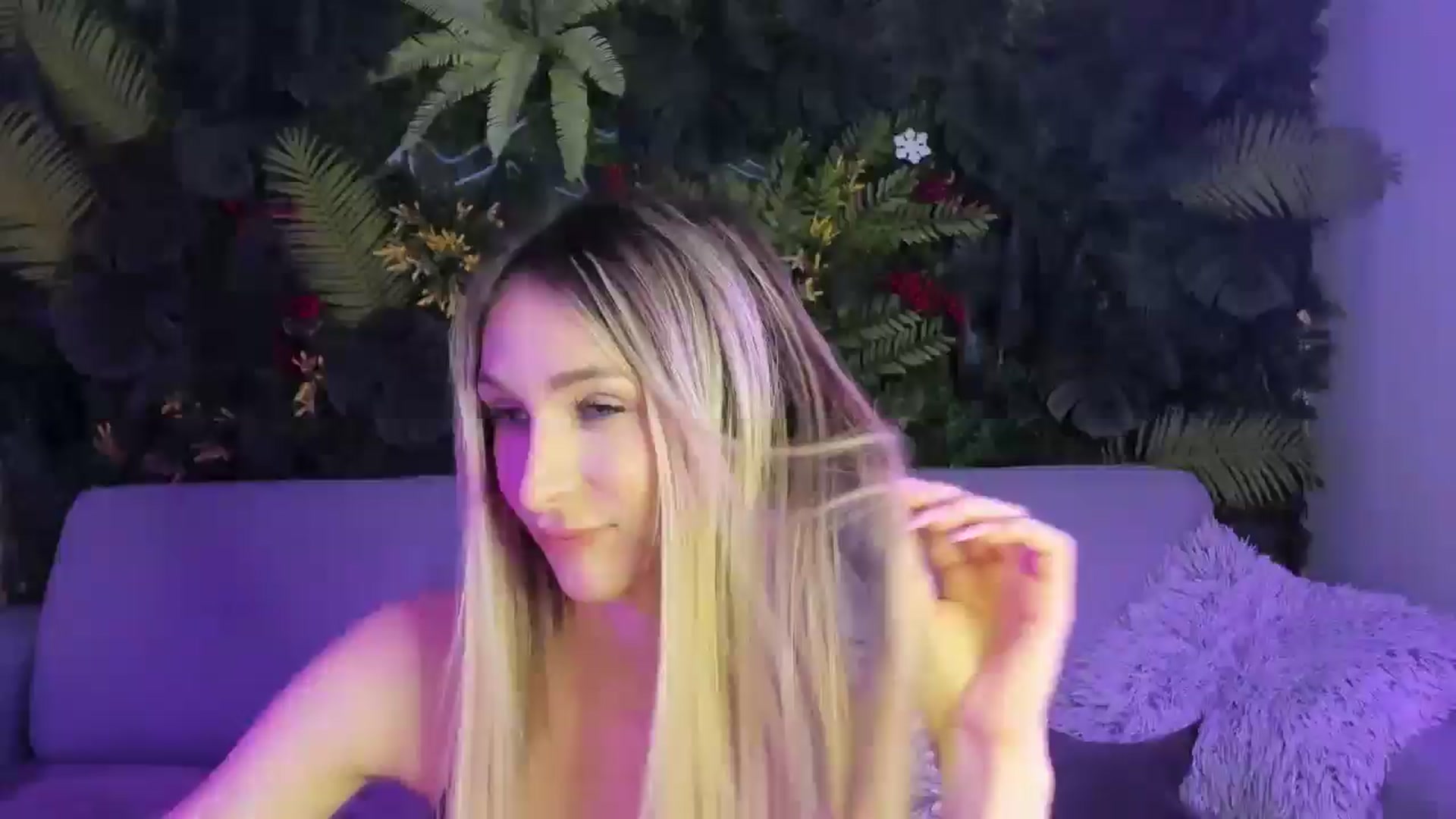 Gallery image thumbnail from Horny_Blond's myfreecams stream on, 01/11/2026, 10:13 image 12 of 20