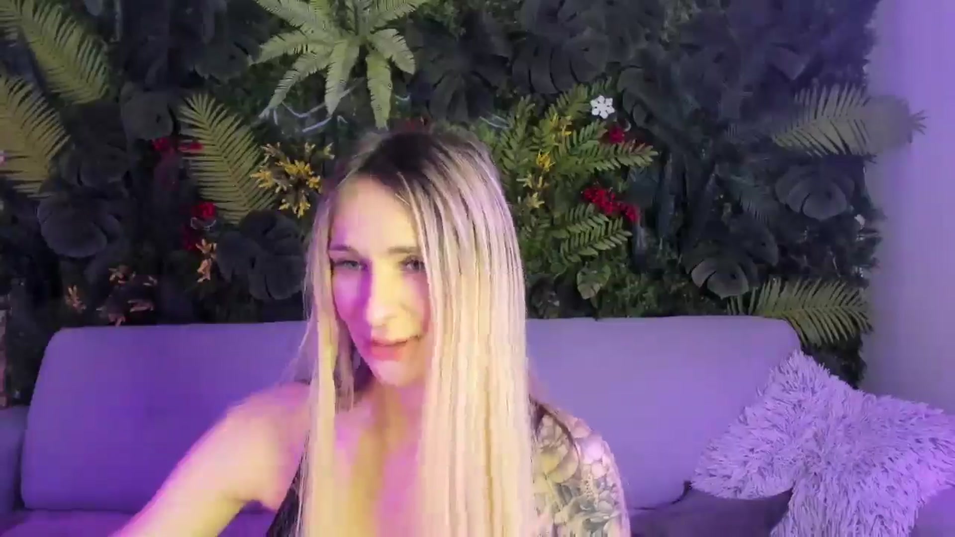 Gallery image thumbnail from Horny_Blond's myfreecams stream on, 01/11/2026, 10:56 image 16 of 20