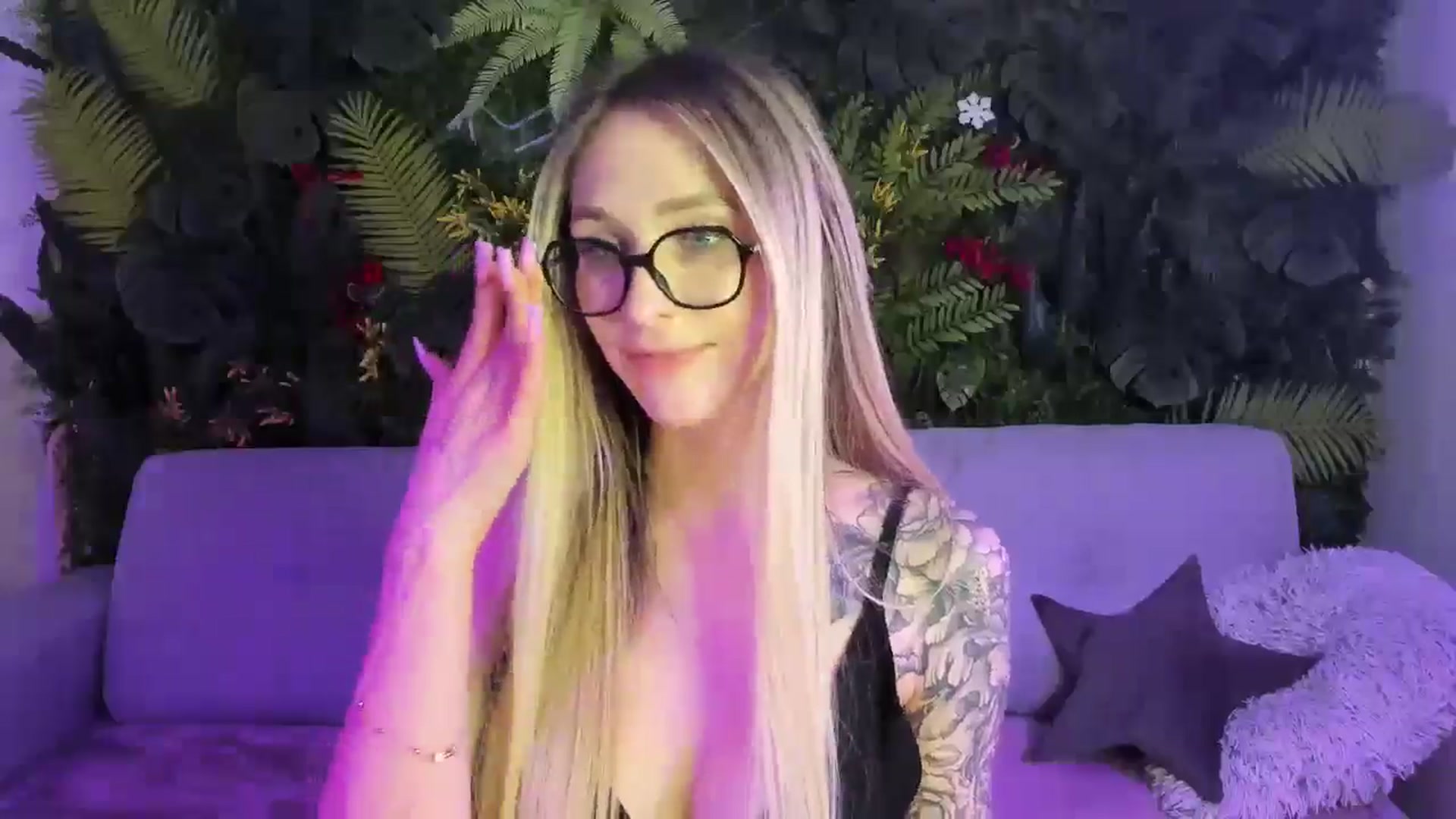 Gallery image thumbnail from Horny_Blond's myfreecams stream on, 01/11/2026, 13:10 image 9 of 20