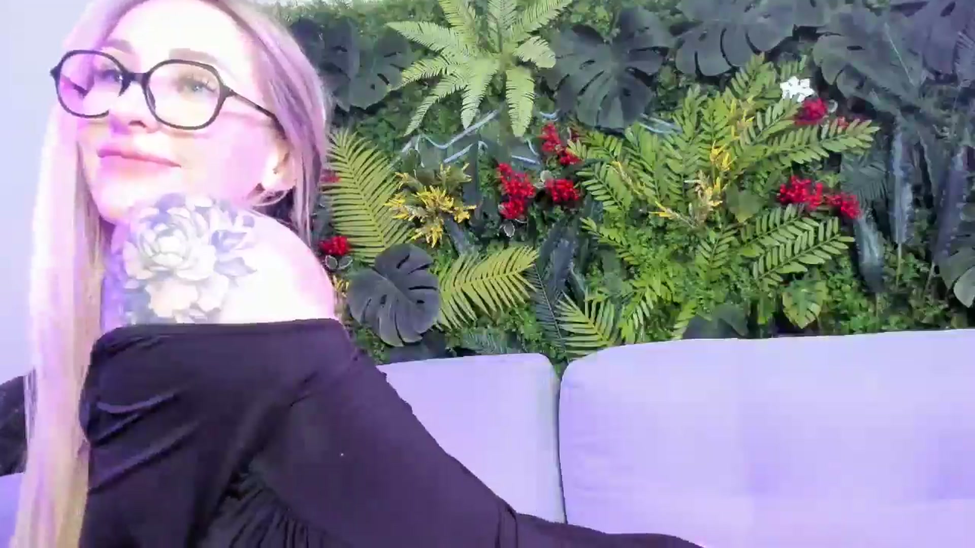 Gallery image thumbnail from Horny_Blond's myfreecams stream on, 01/16/2026, 11:14 image 7 of 20