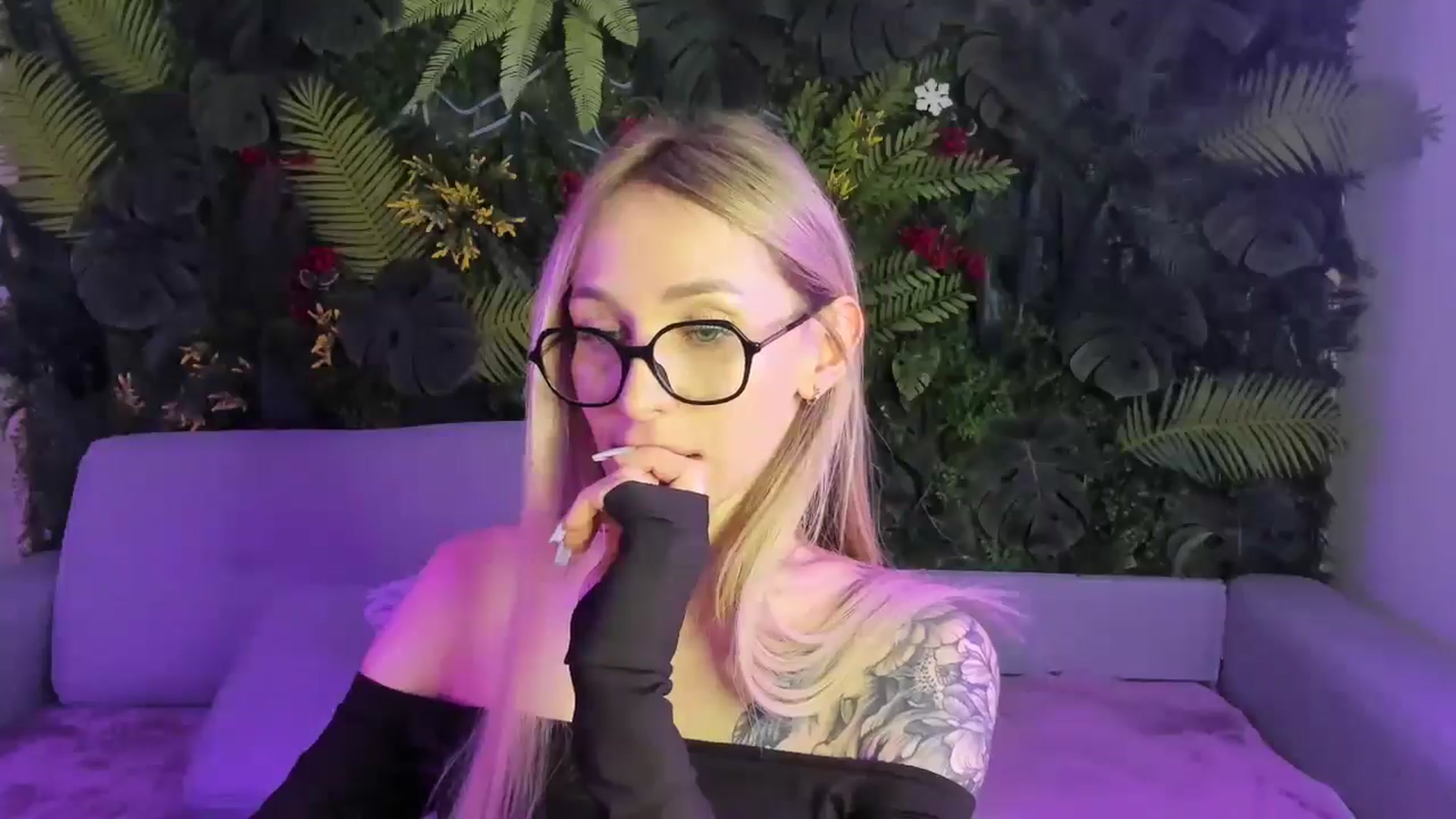 Gallery image thumbnail from Horny_Blond's myfreecams stream on, 01/16/2026, 13:17 image 8 of 20
