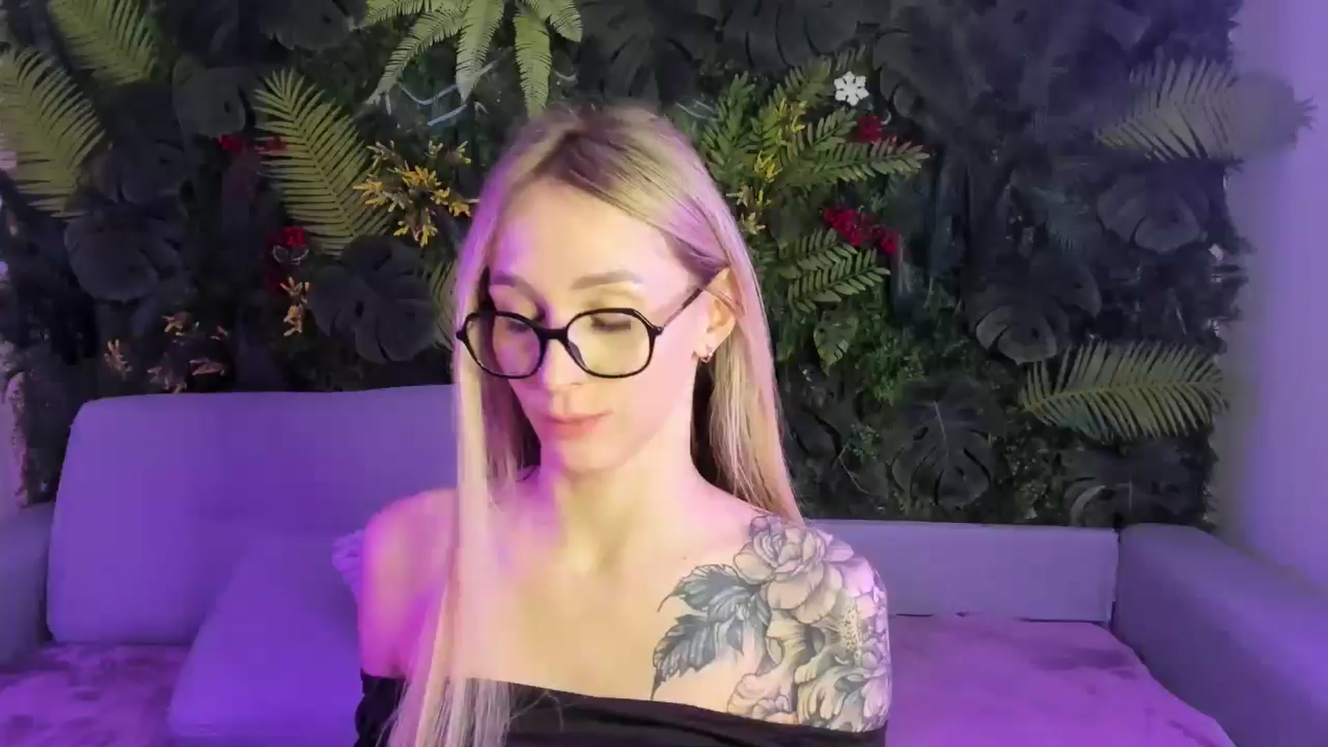 Gallery image thumbnail from Horny_Blond's myfreecams stream on, 01/16/2026, 13:17 image 3 of 20