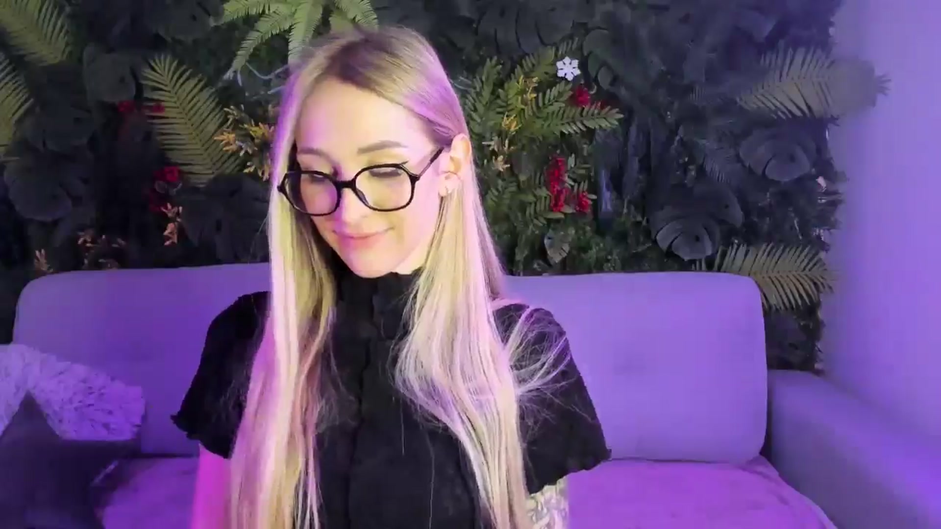Gallery image thumbnail from Horny_Blond's myfreecams stream on, 01/18/2026, 09:36 image 16 of 20