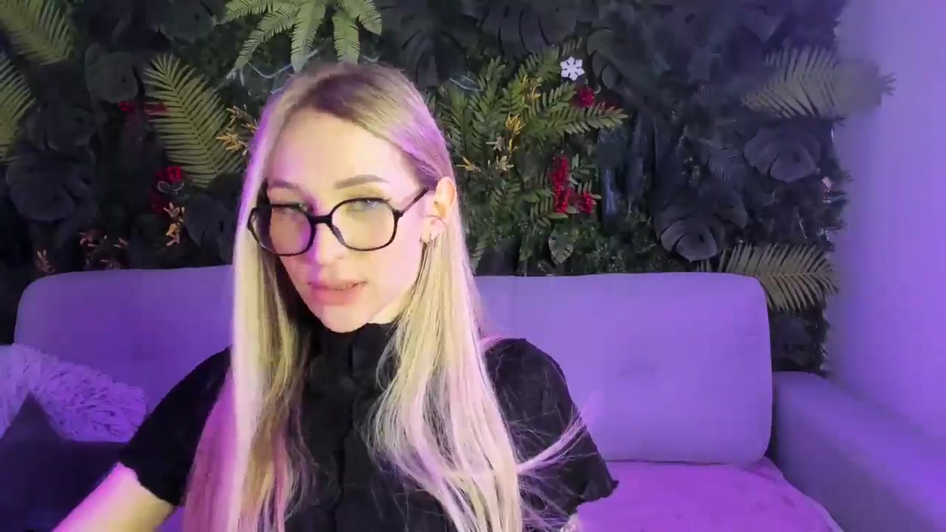 Gallery image thumbnail from Horny_Blond's myfreecams stream on, 01/18/2026, 09:36 image 17 of 20
