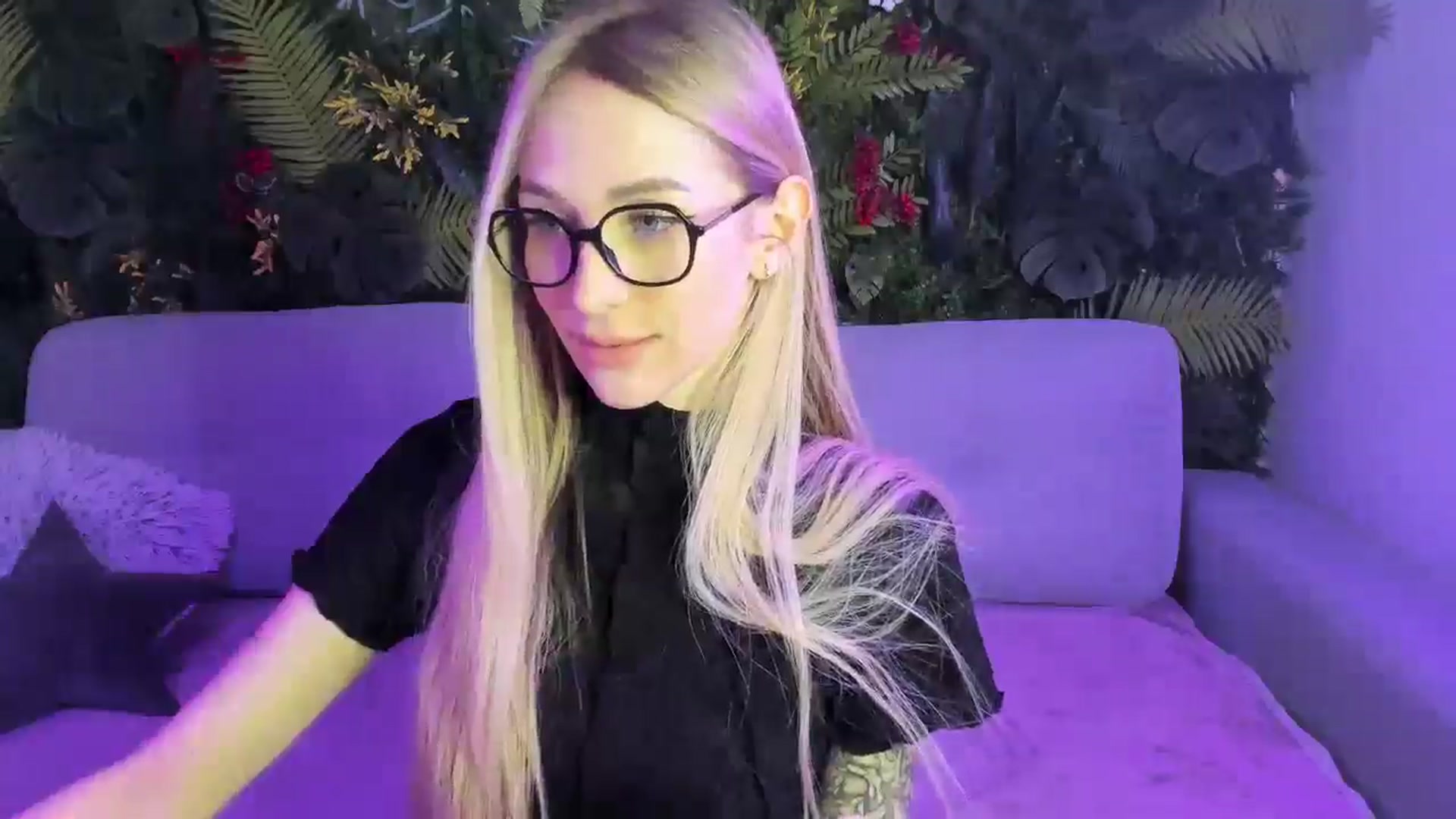 Gallery image thumbnail from Horny_Blond's myfreecams stream on, 01/18/2026, 09:36 image 12 of 20