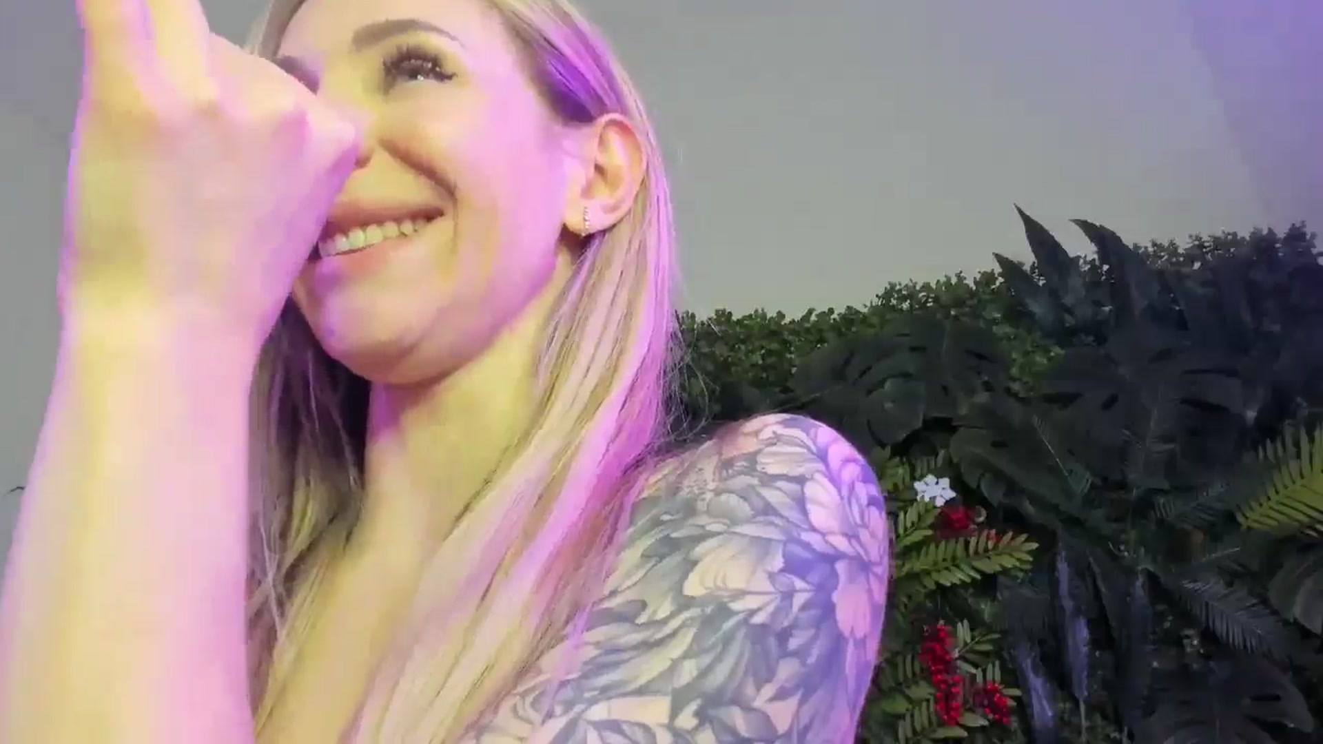 Gallery image thumbnail from Horny_Blond's myfreecams stream on, 01/18/2026, 12:19 image 11 of 20