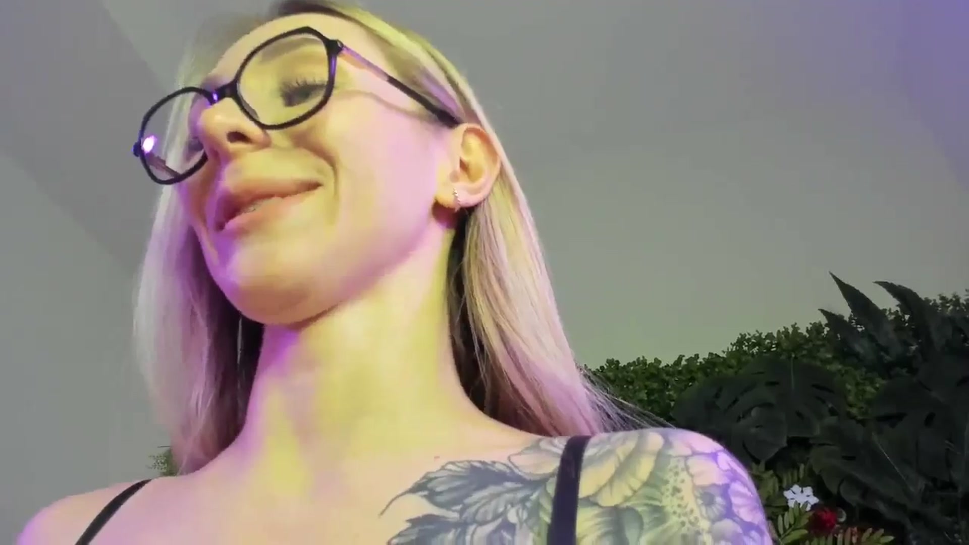 Gallery image thumbnail from Horny_Blond's myfreecams stream on, 01/23/2026, 10:33 image 19 of 20