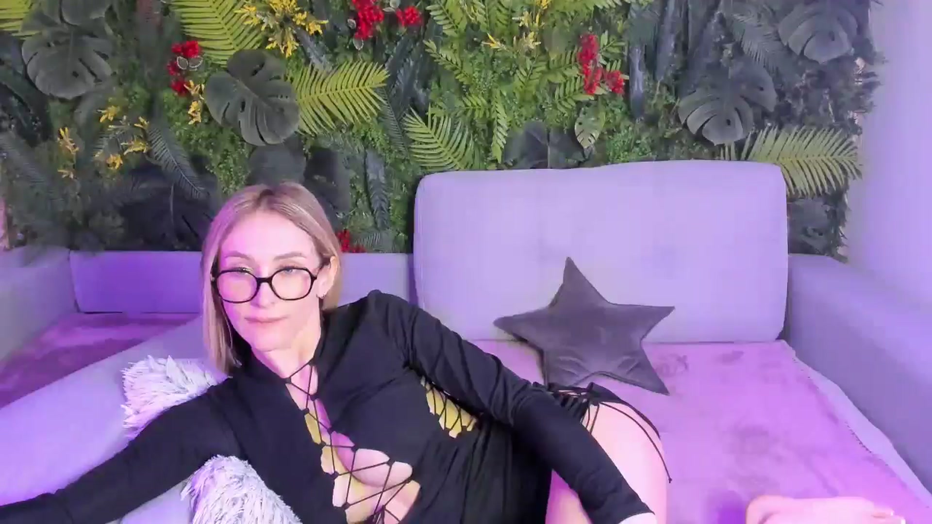Gallery image thumbnail from Horny_Blond's myfreecams stream on, 01/31/2026, 12:21 image 3 of 20