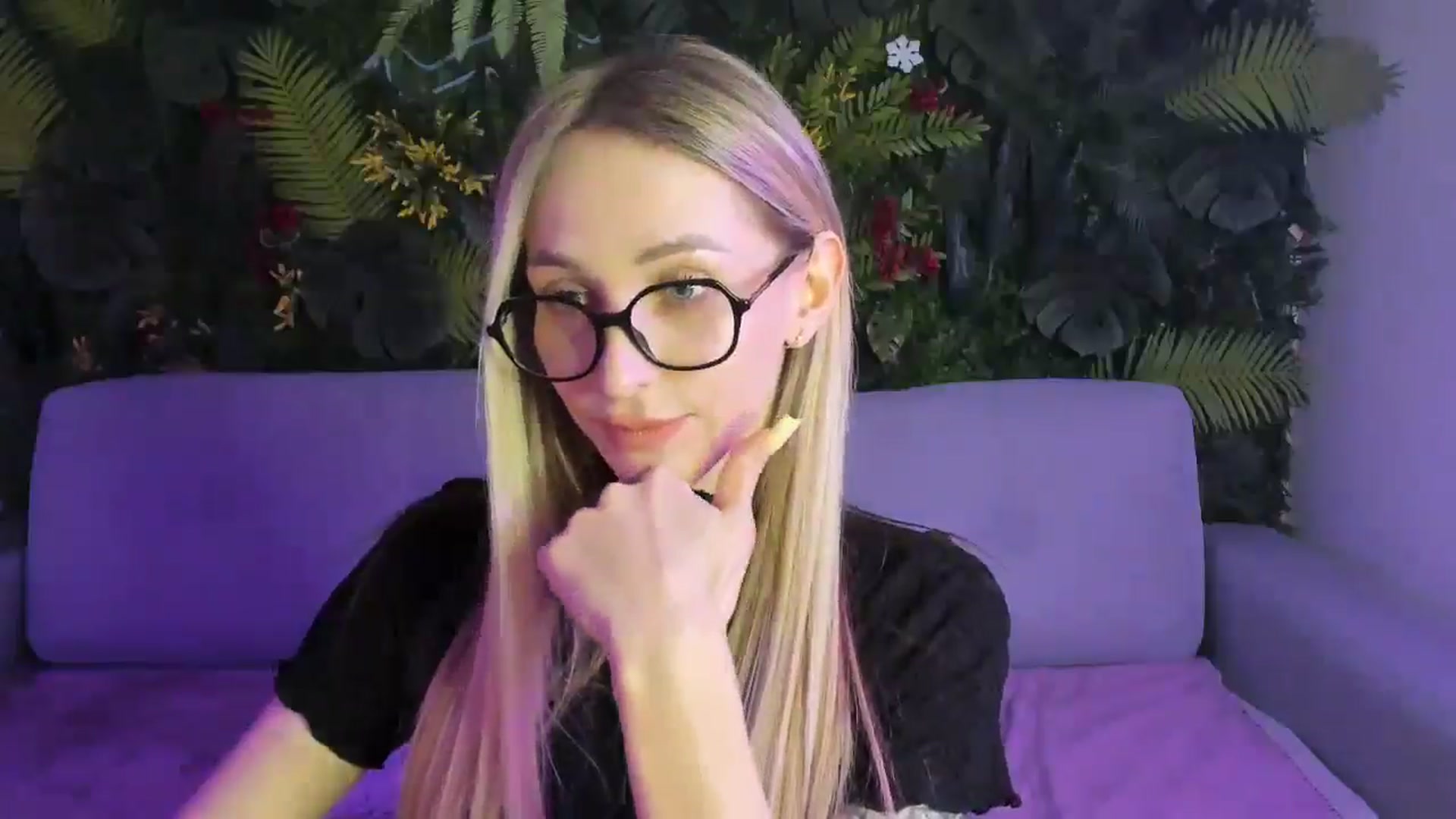 Gallery image thumbnail from Horny_Blond's myfreecams stream on, 02/01/2026, 10:02 image 19 of 20