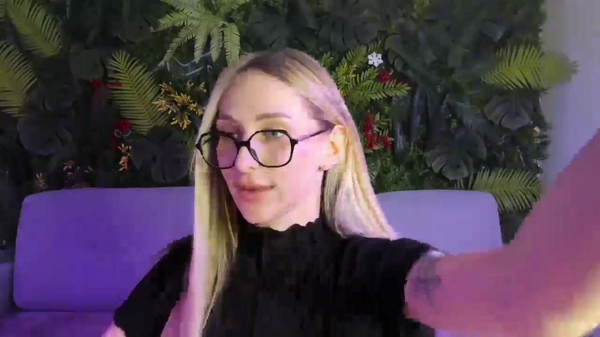 Gallery image thumbnail from Horny_Blond's myfreecams stream on, 02/01/2026, 10:02 image 11 of 20