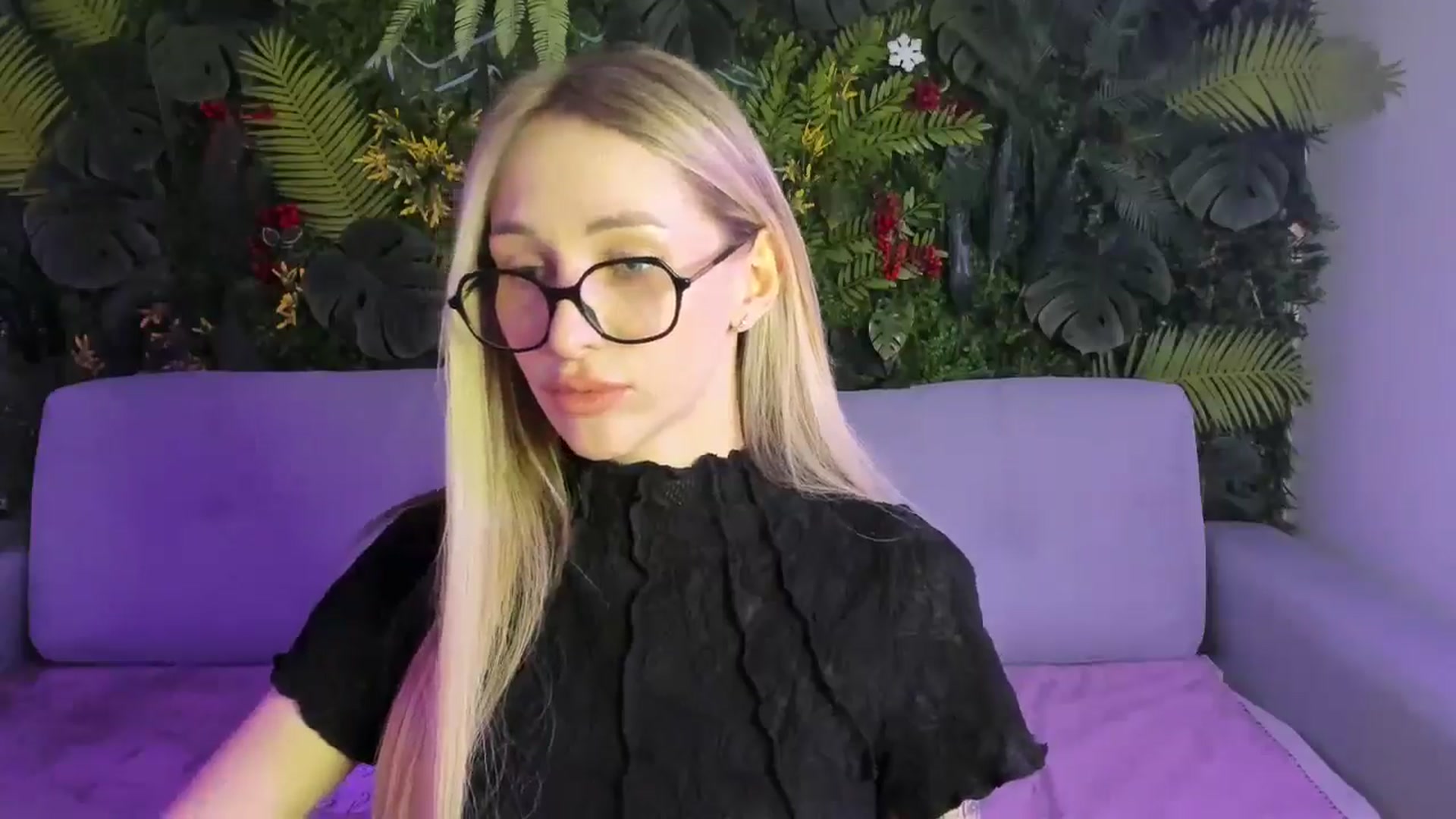 Gallery image thumbnail from Horny_Blond's myfreecams stream on, 02/01/2026, 10:02 image 12 of 20